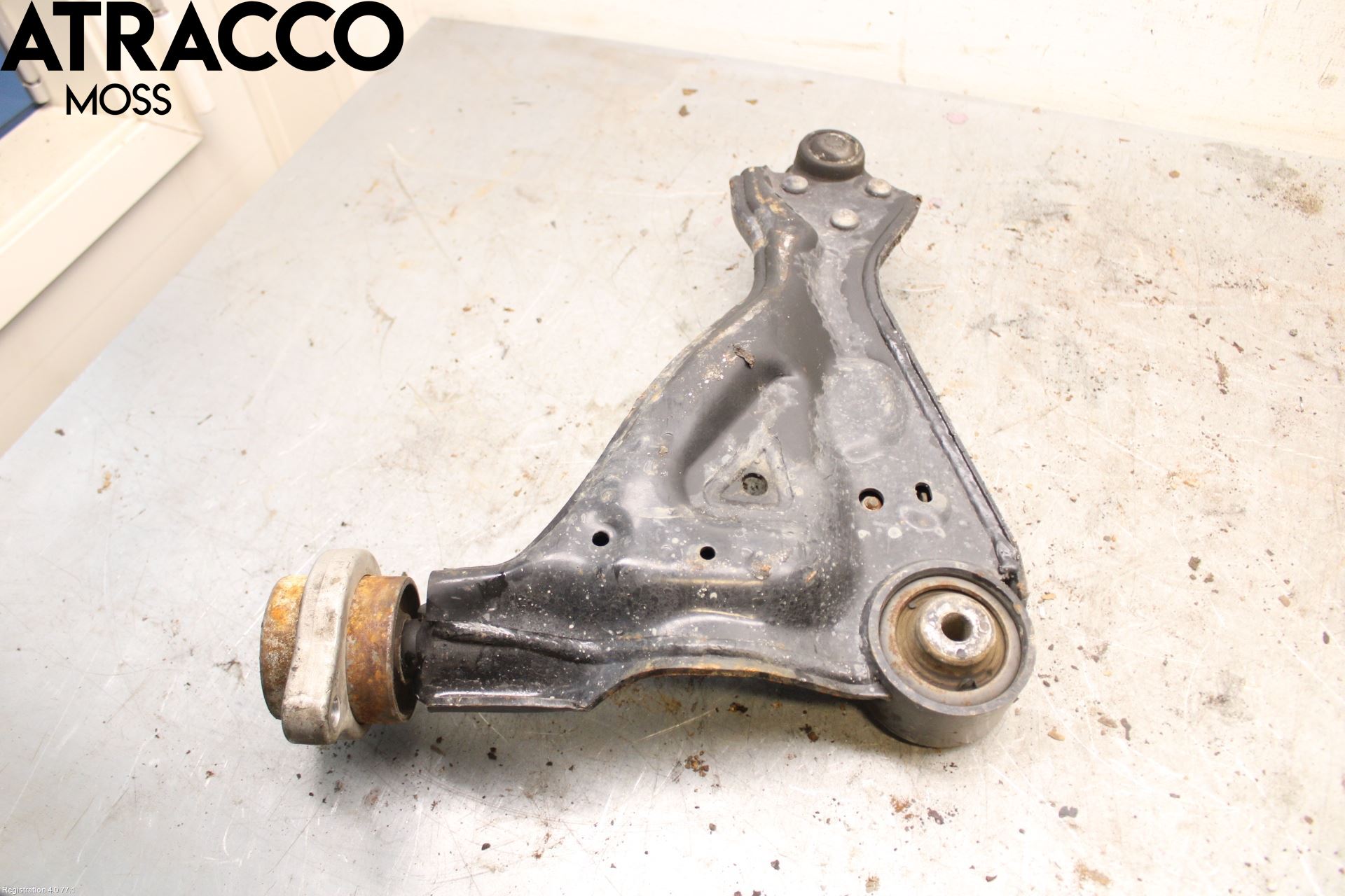 Mercedes-Benz MB VITO/VIANO (W639) 04-14 Bærearm Foran Venstre Nedre