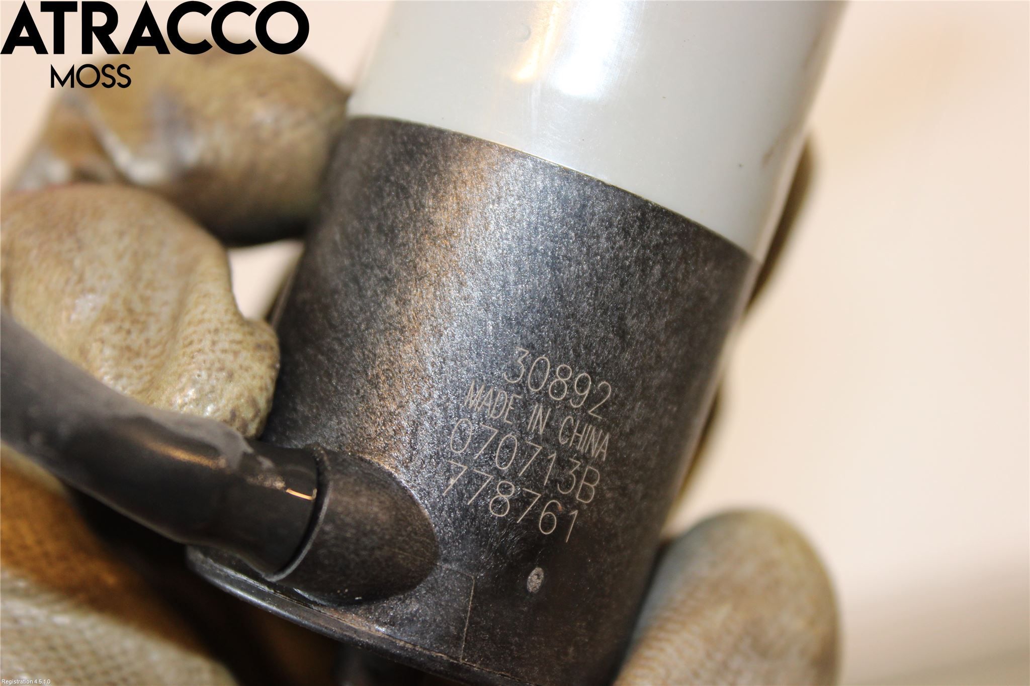 Toyota COROLLA 08-12 Spylerpumpe Frontrute