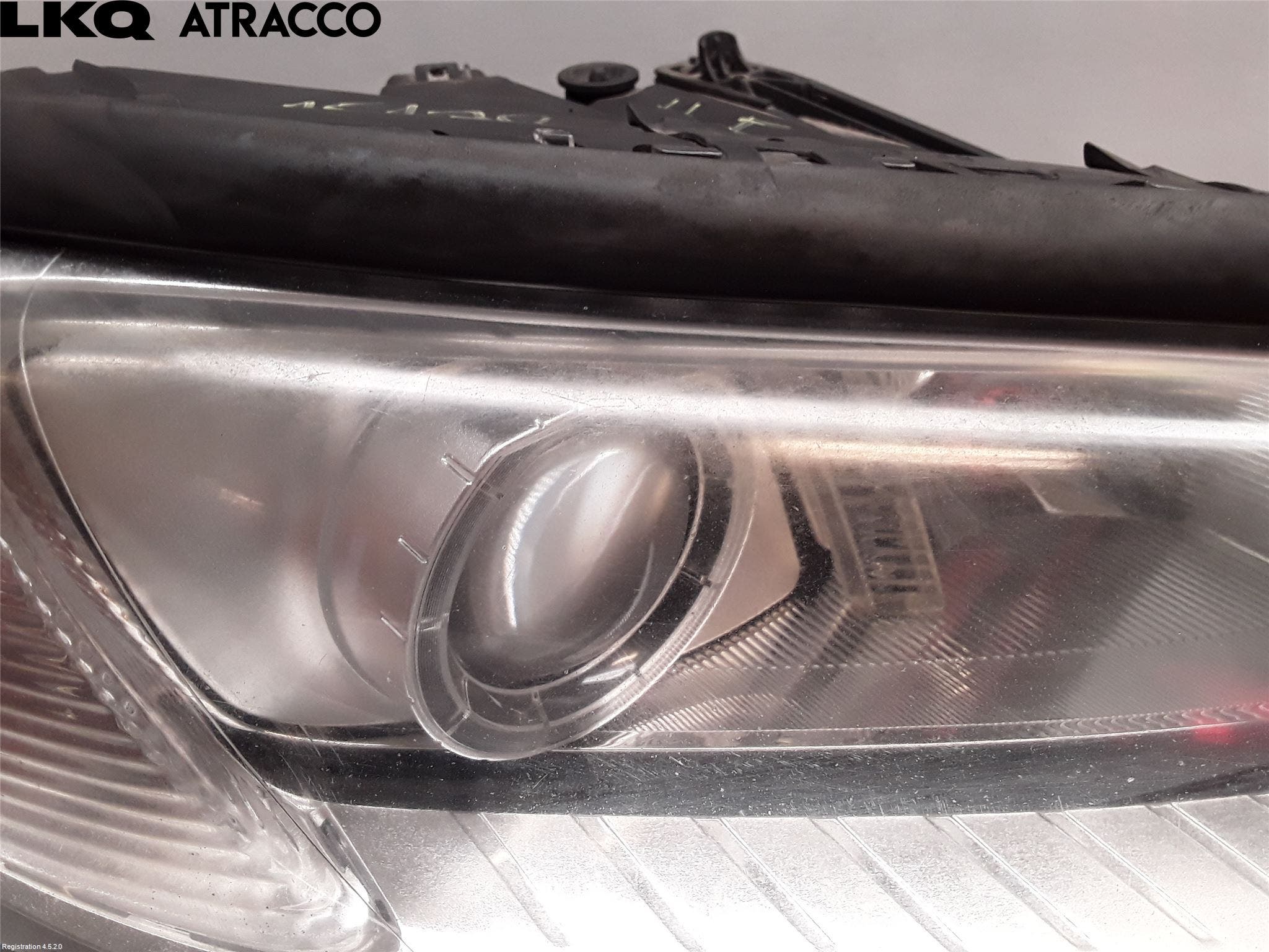 Volvo V70 08-13 Frontlykt Høyre