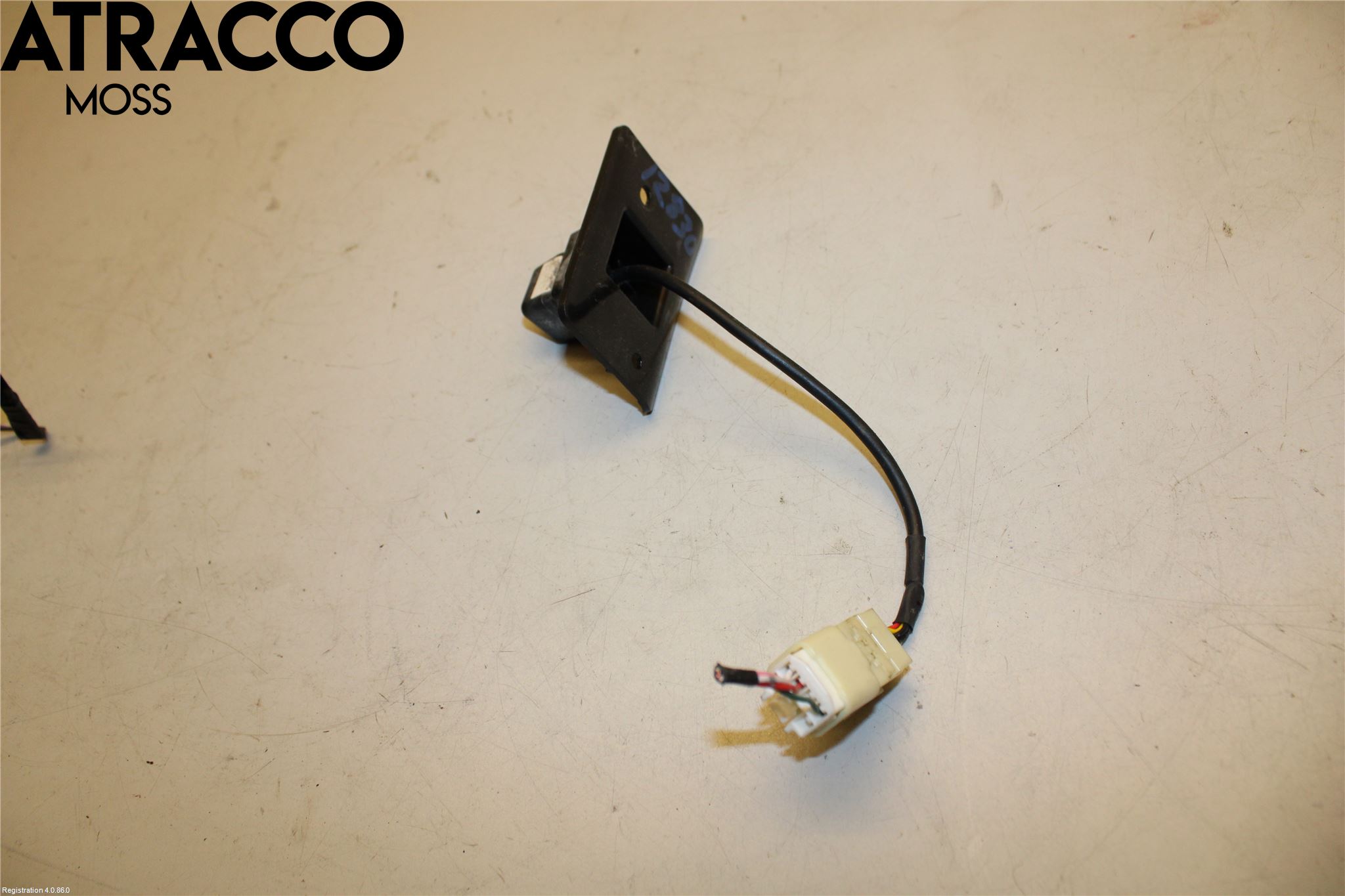 Mitsubishi OUTLANDER 13-21 Parkeringshjelp Kamera