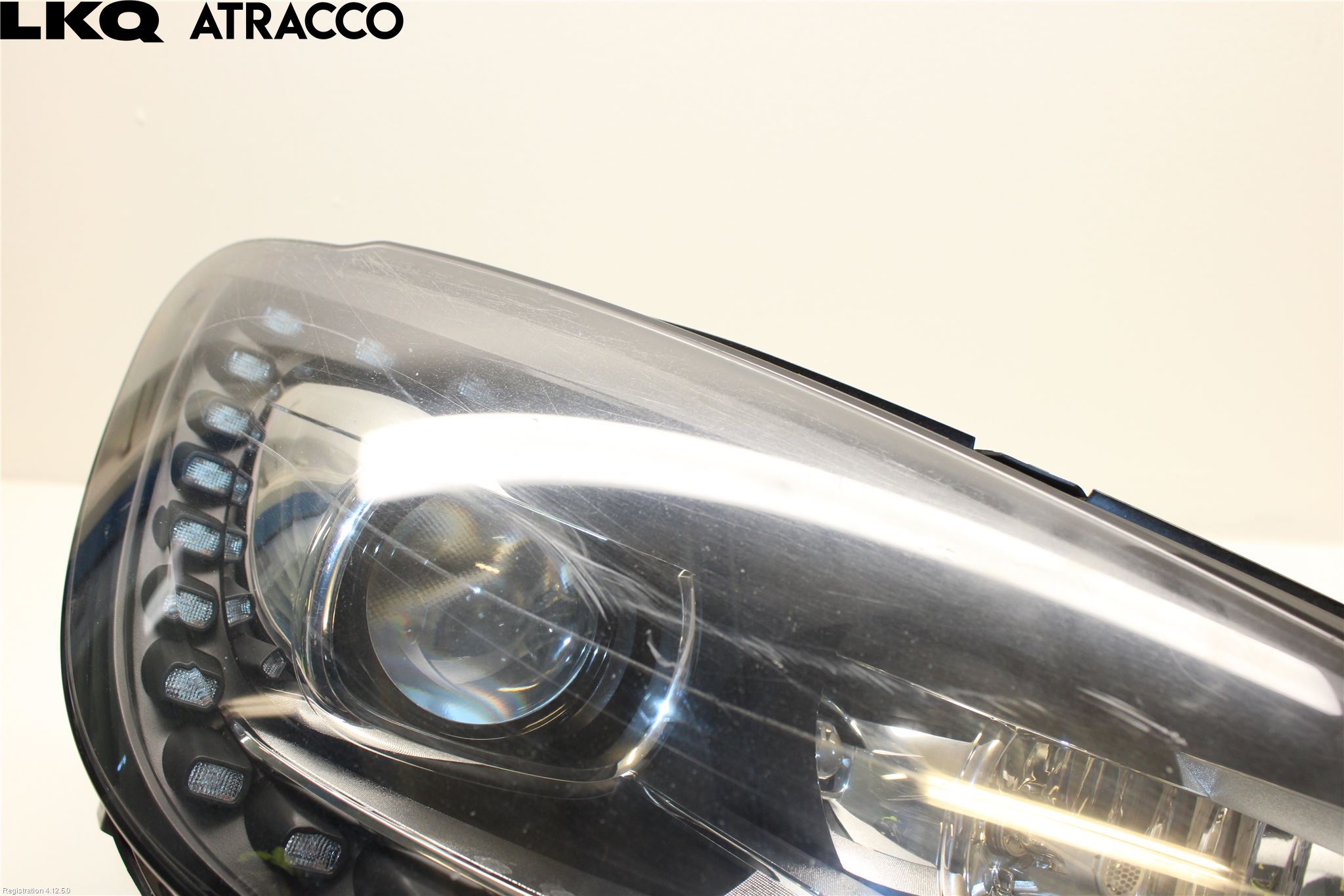 Volkswagen VW TOURAN 10-15 Frontlykt Høyre