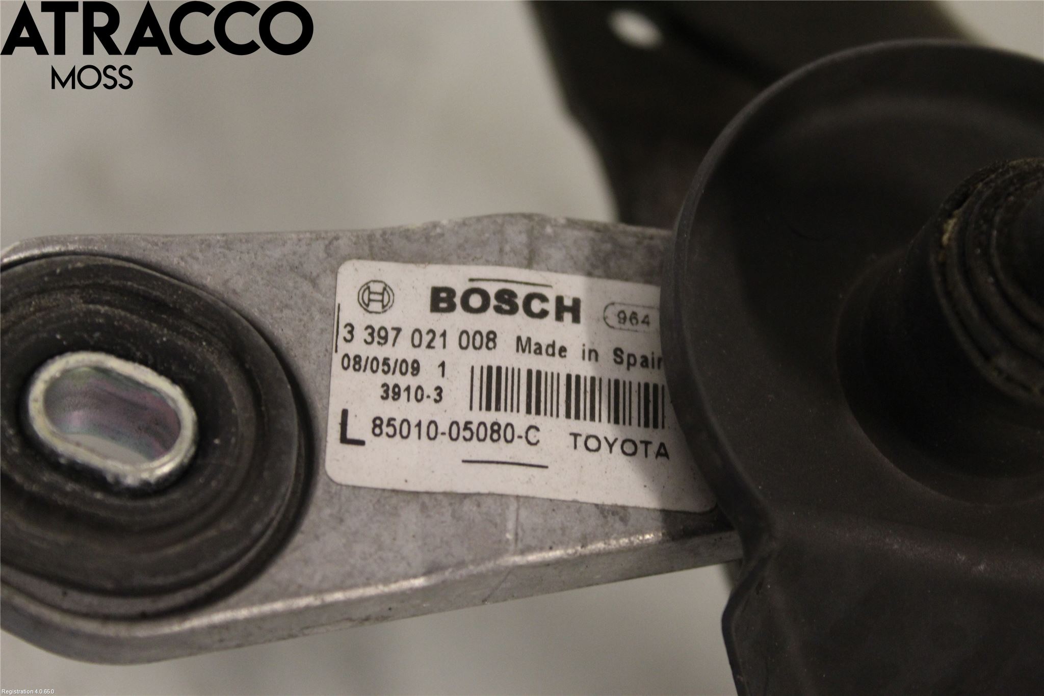 Toyota AVENSIS 09-15 Viskermotor Frontrute