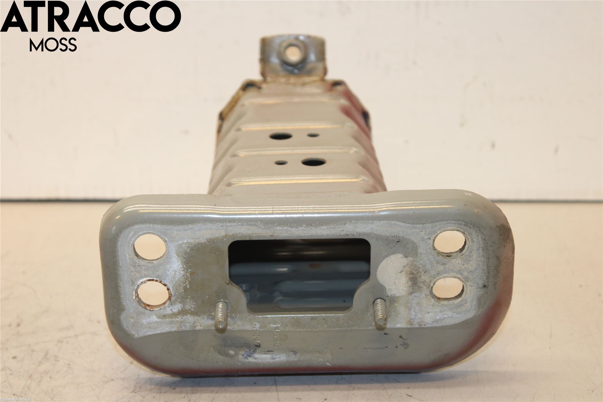 Toyota YARIS XP130 15-20 Støtfanger Foran Feste