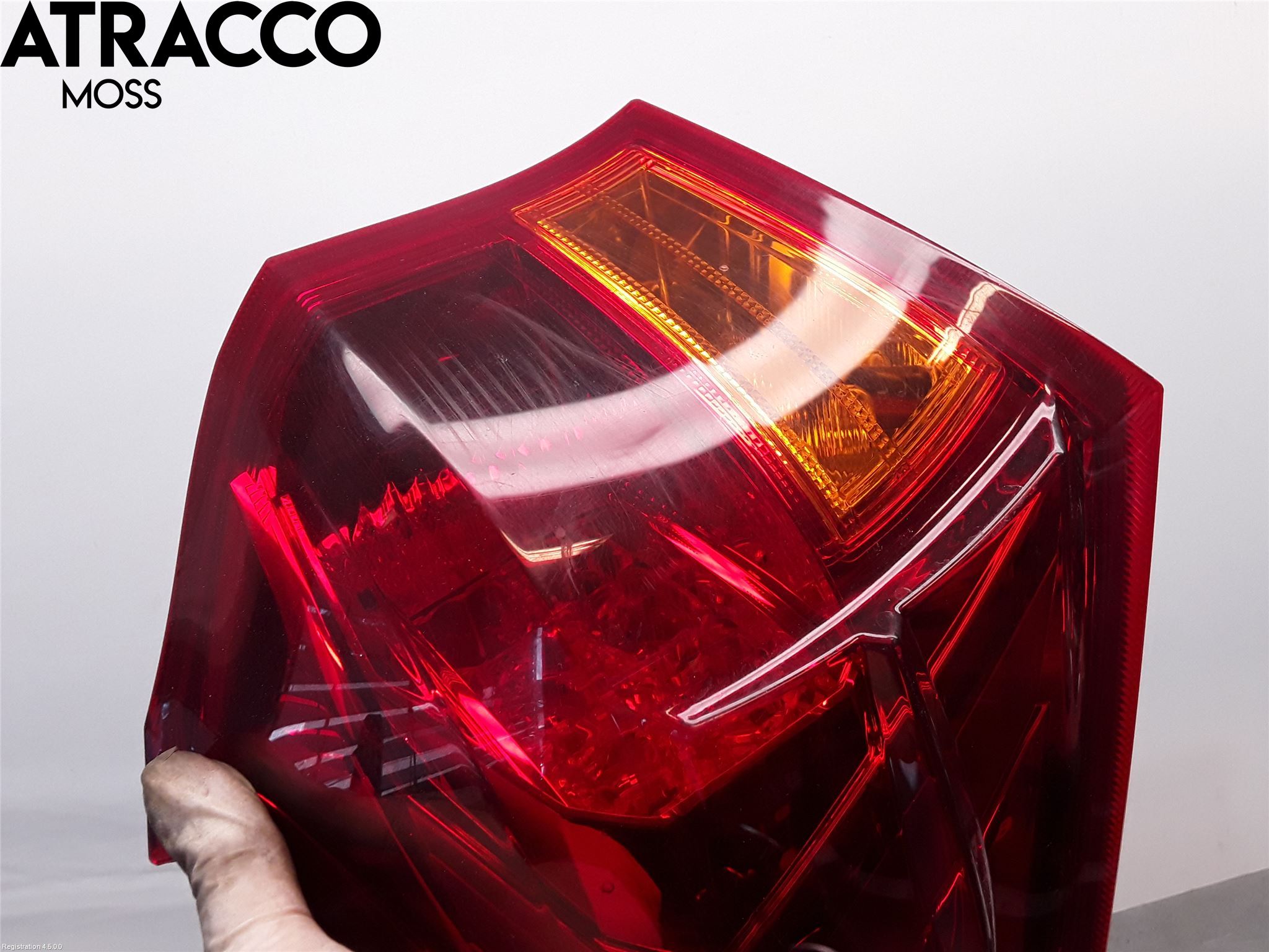 Toyota AURIS 13-19 Baklykt Venstre