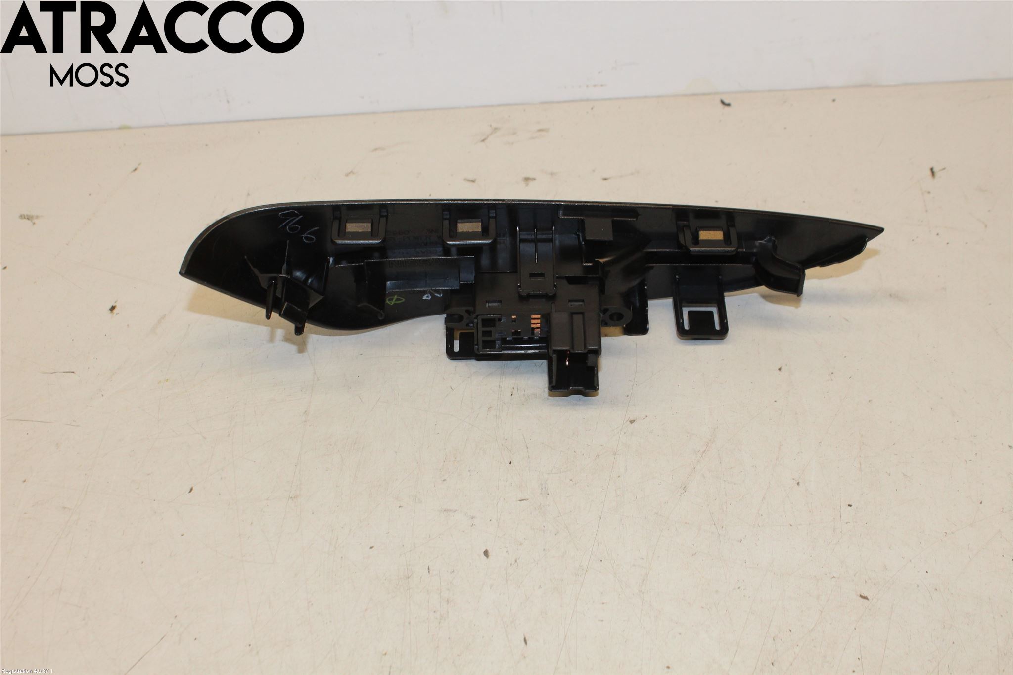 Nissan LEAF 18- Bryter Vindusheis