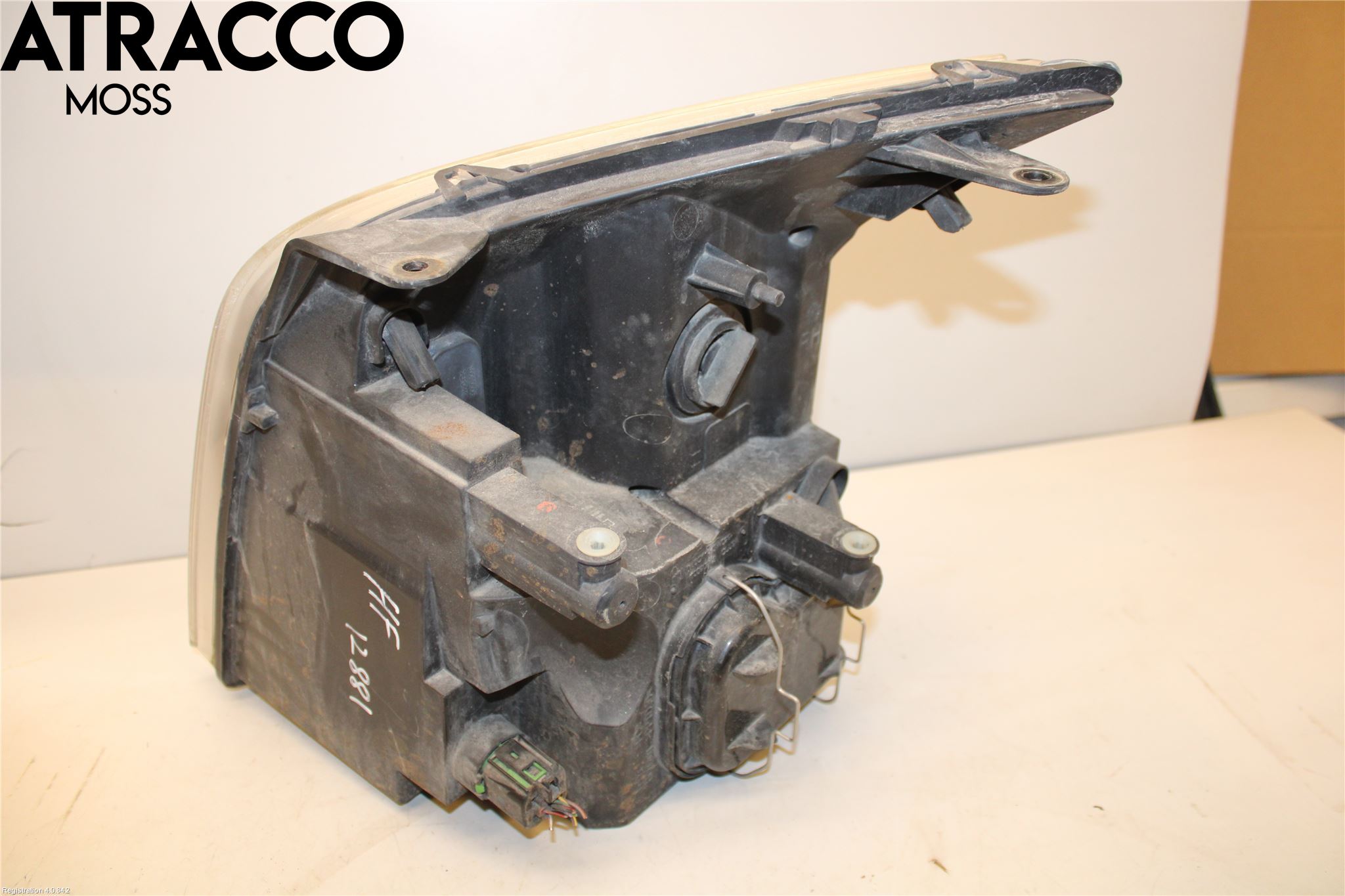 Ford TRANSIT    06-13 Frontlykt Høyre