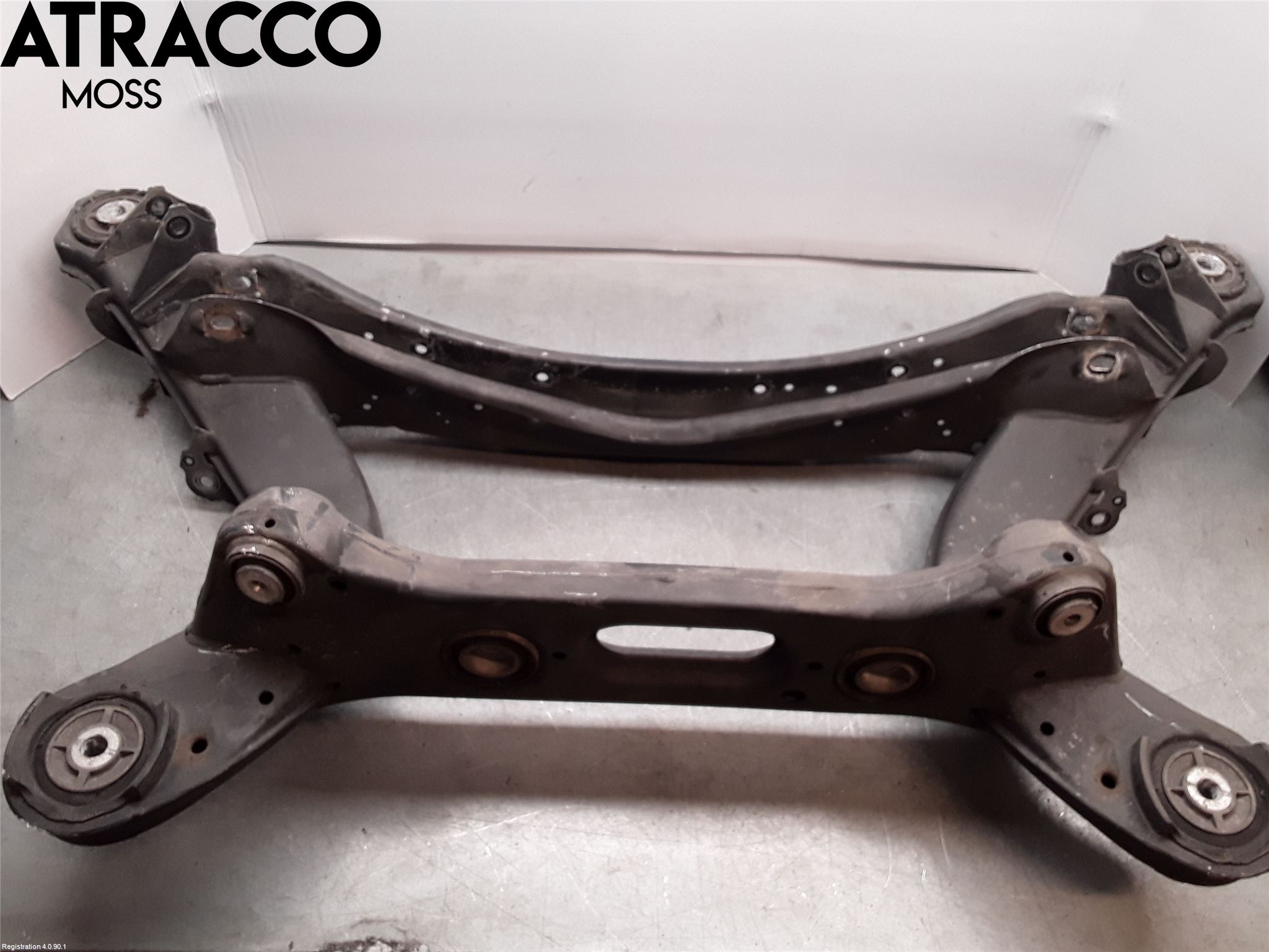 Mercedes-Benz MB C-KLASS (W205) 14-21 Bakaksel Feste Travers-Ramme