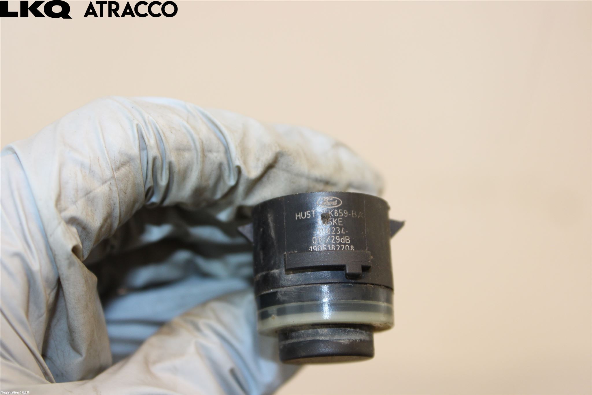 Ford TRANSIT SKÅP/BUSS 14-22 Sensor Parkering Front