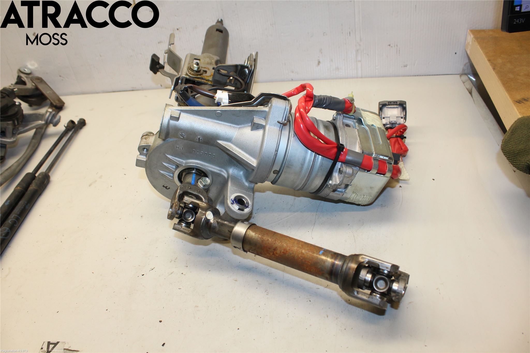 Toyota AURIS 13-19 Rattakselaggregat