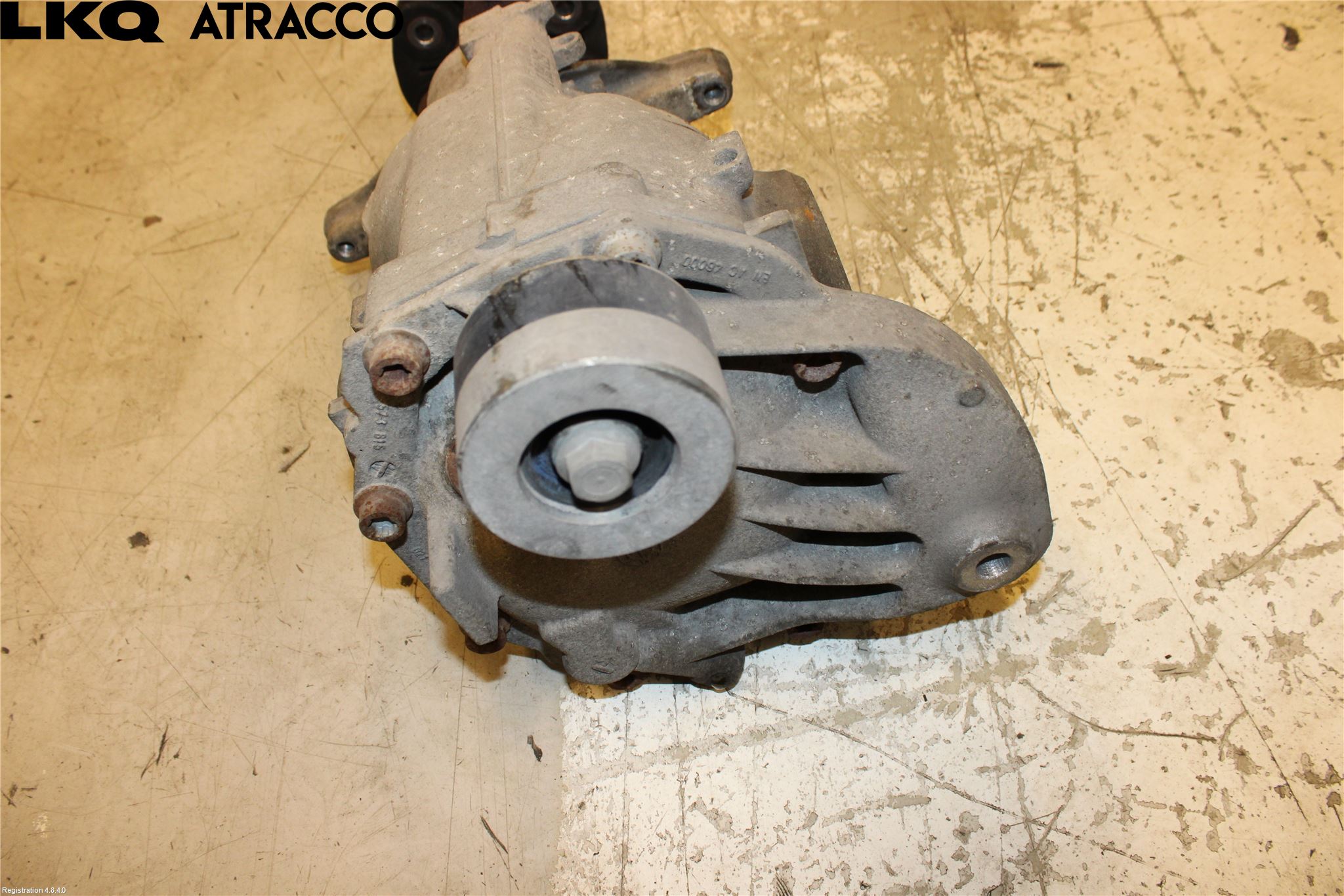 BMW 5 F10/F11/F18 09-17 Bakaksel Kardang Bak -Diff