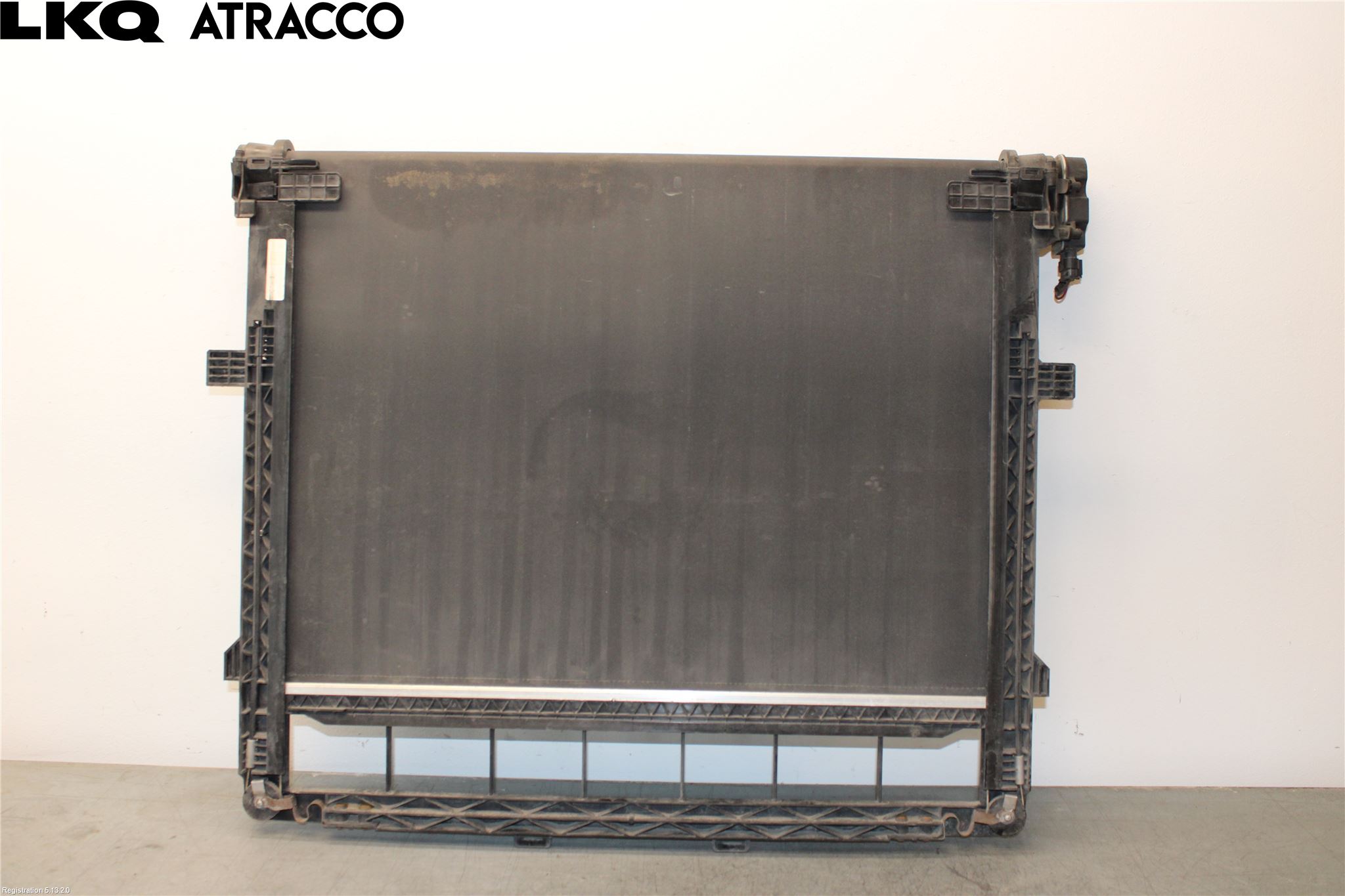 Skoda ENYAQ iV 21- Luftstyring Front