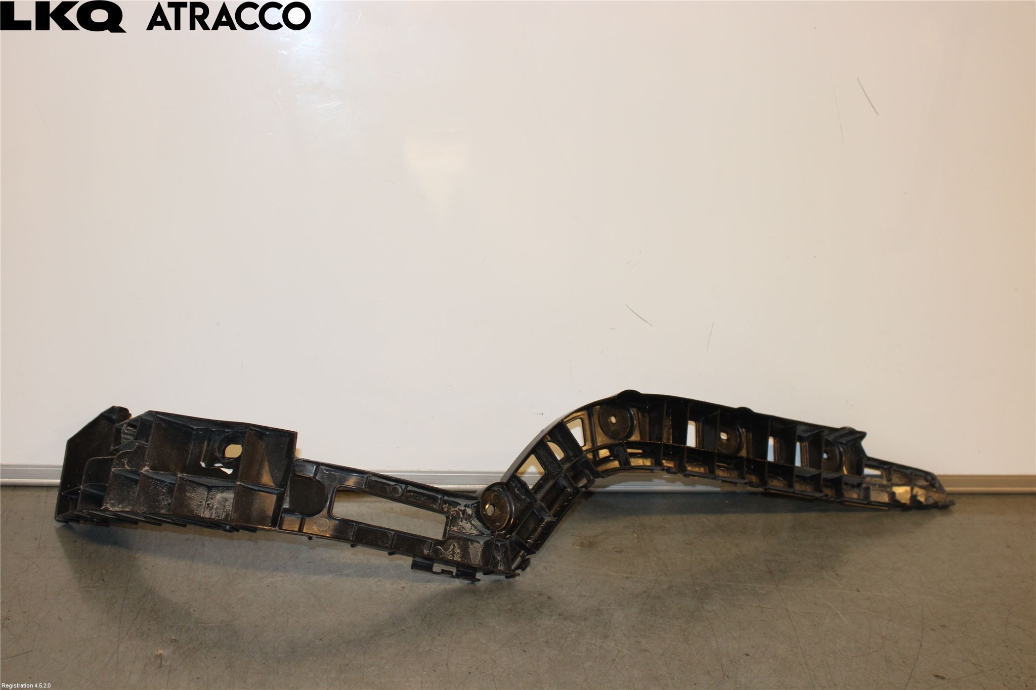 Volkswagen VW PASSAT 11-14 Støtfanger Bak Feste