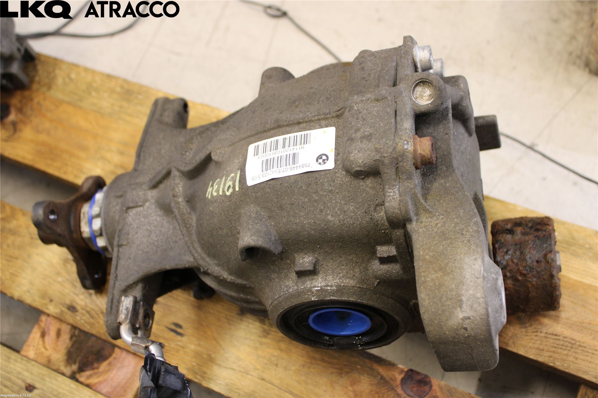 BMW 5 F10/F11/F18 09-17 Bakaksel Kardang Bak -Diff