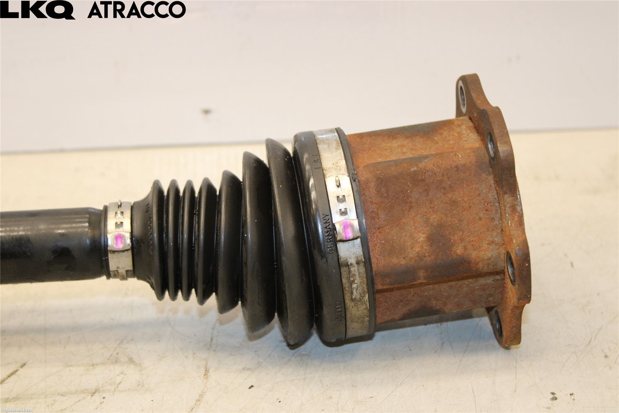 Audi A4 12-15 Drivaksel Foran Kompl Høyre