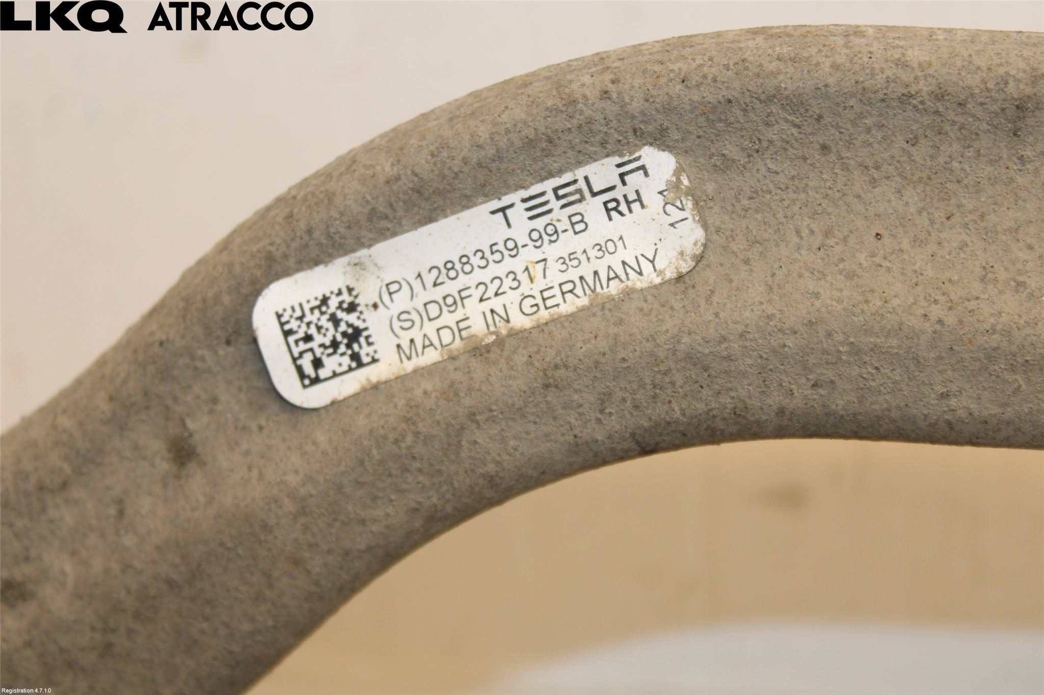 Tesla MODEL Y 21- Bærearm Foran Høyre Nedre