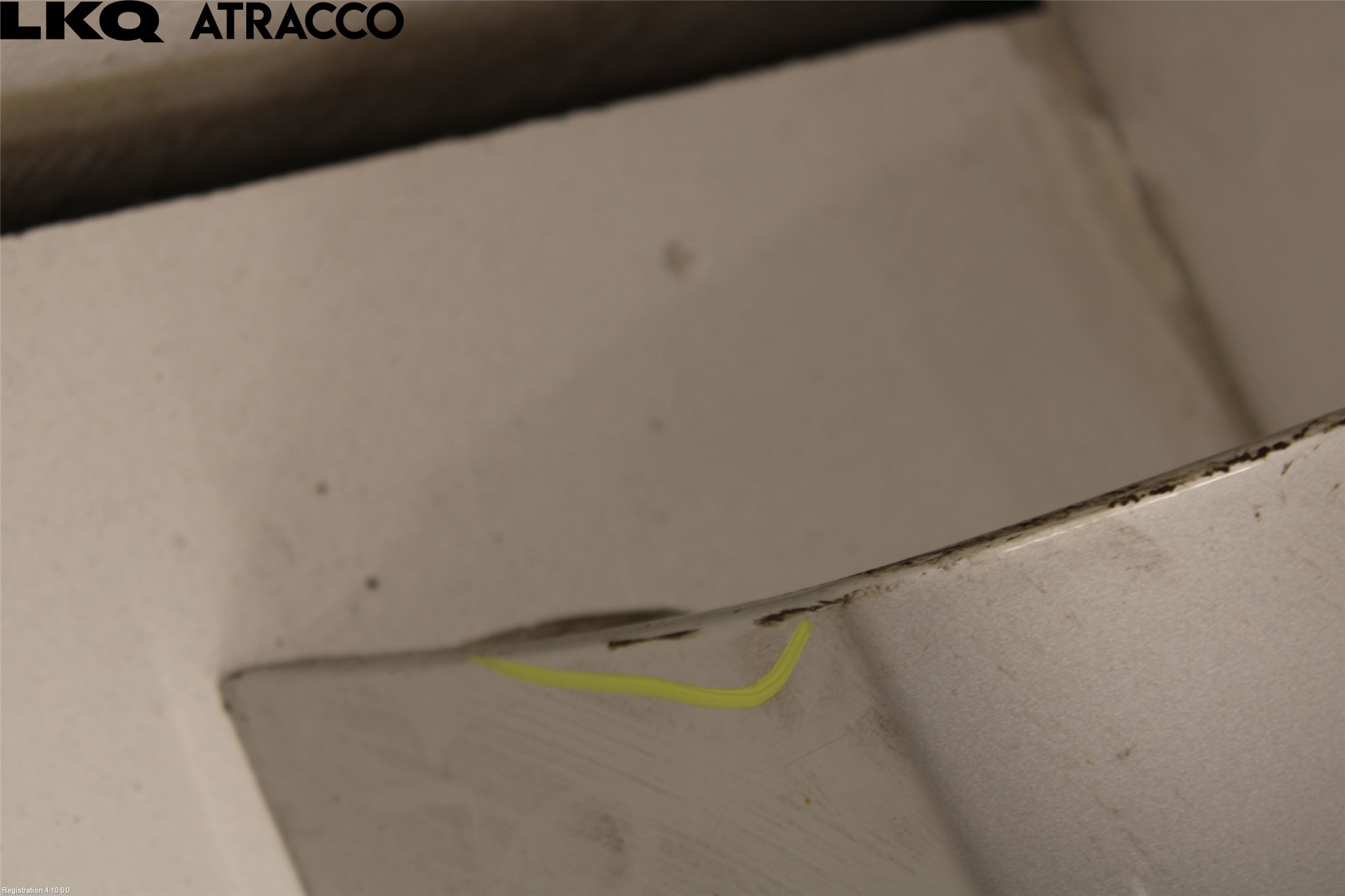 Volvo V40 12-19 Kanalskjørt Venstre