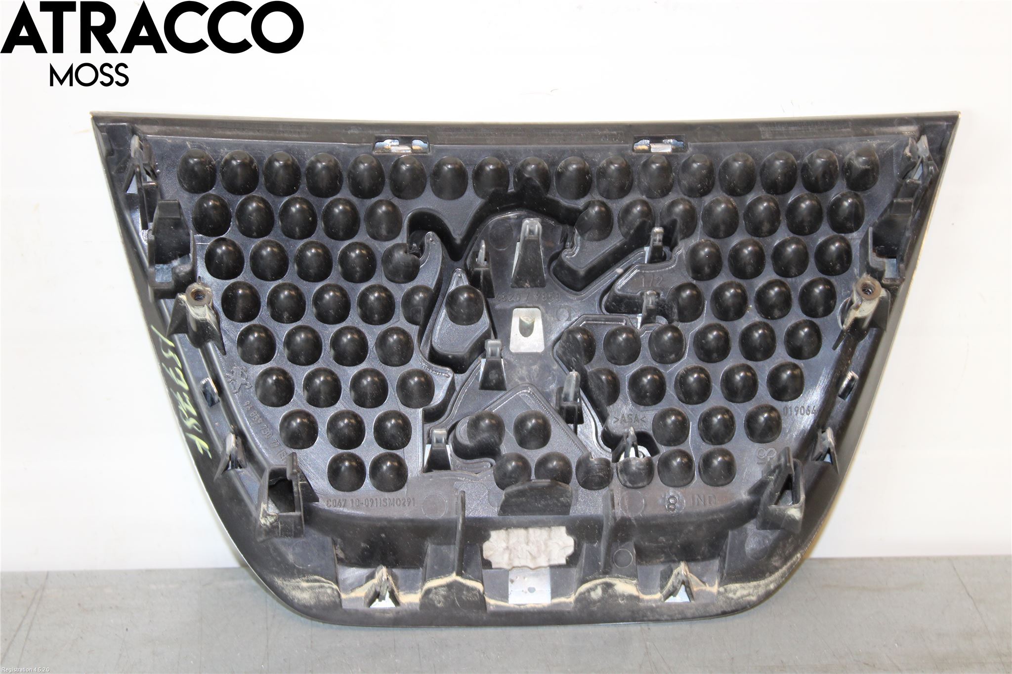 Peugeot 3008 09-16 Emblem