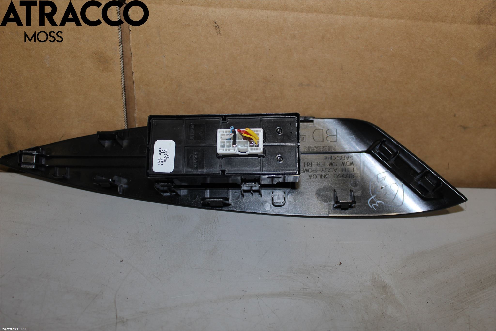 Nissan LEAF 18- Bryter Vindusheis