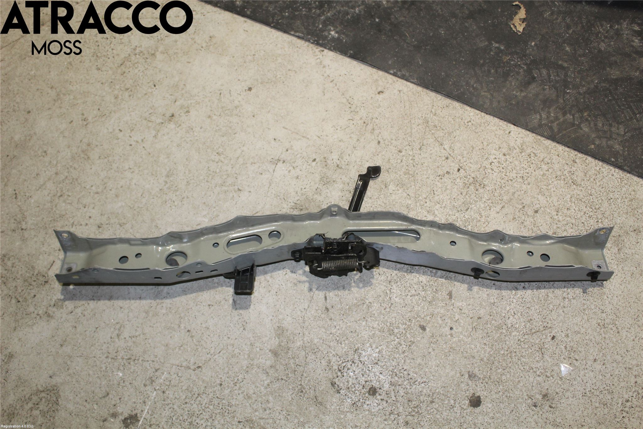 Toyota AURIS 13-19 Radiator Feste - Ramme - Bjelk