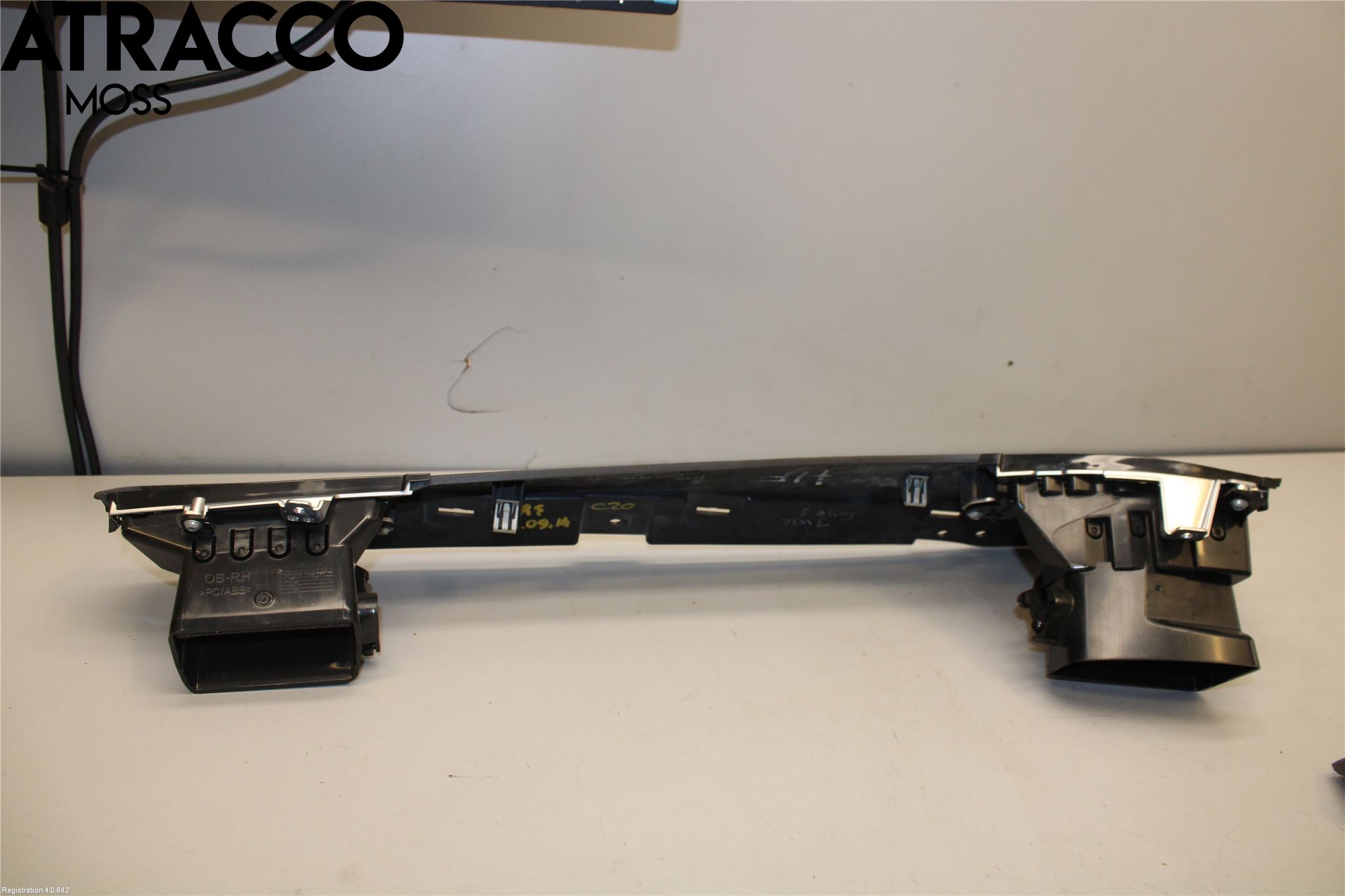 Tesla MODEL S 13- Dashbord Kanal - Dyse