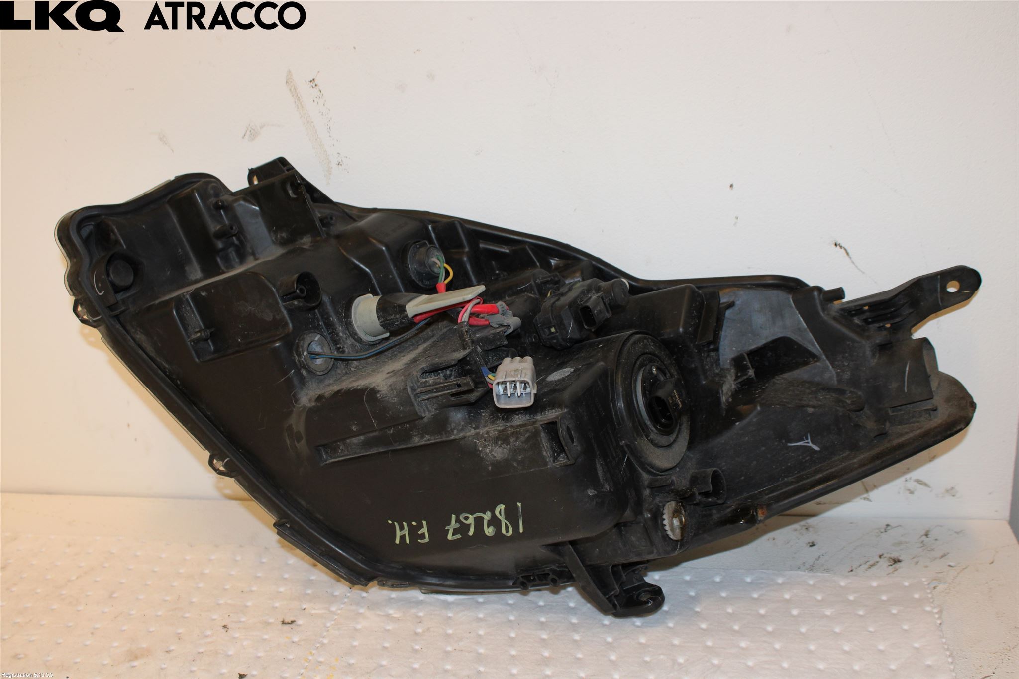 Toyota YARIS XP130 15-20 Frontlykt Høyre