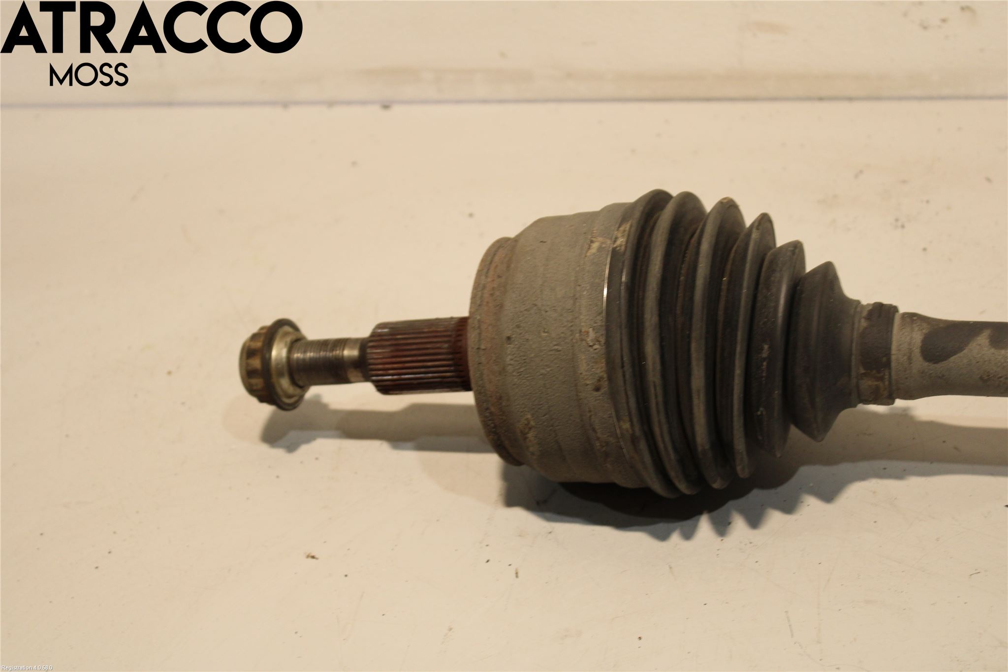 Volkswagen VW TRANSP/CARAVELLE (T5) 04-15 Drivaksel Foran Kompl Venstre