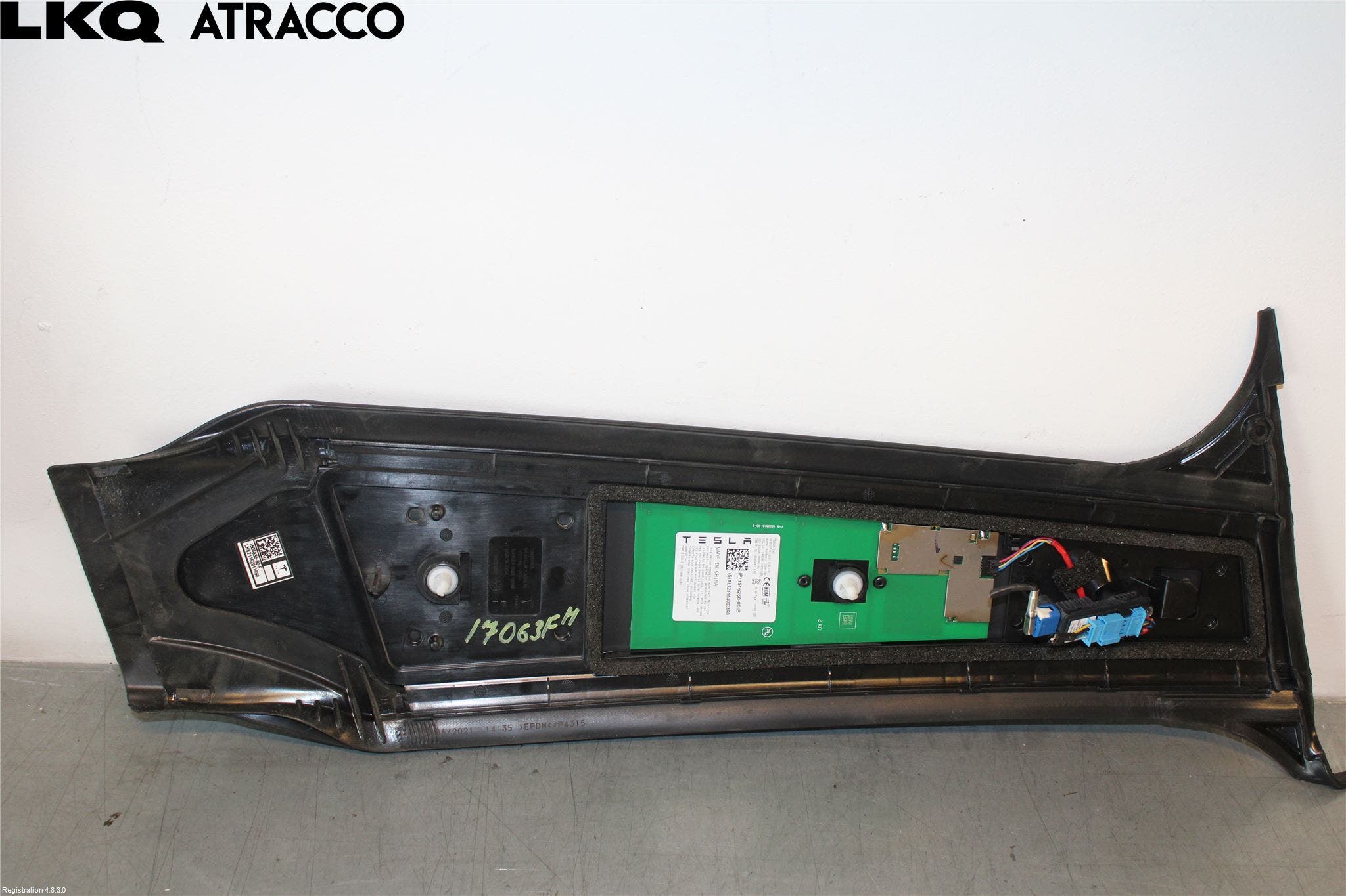 Tesla MODEL Y 21- Dørruteramme