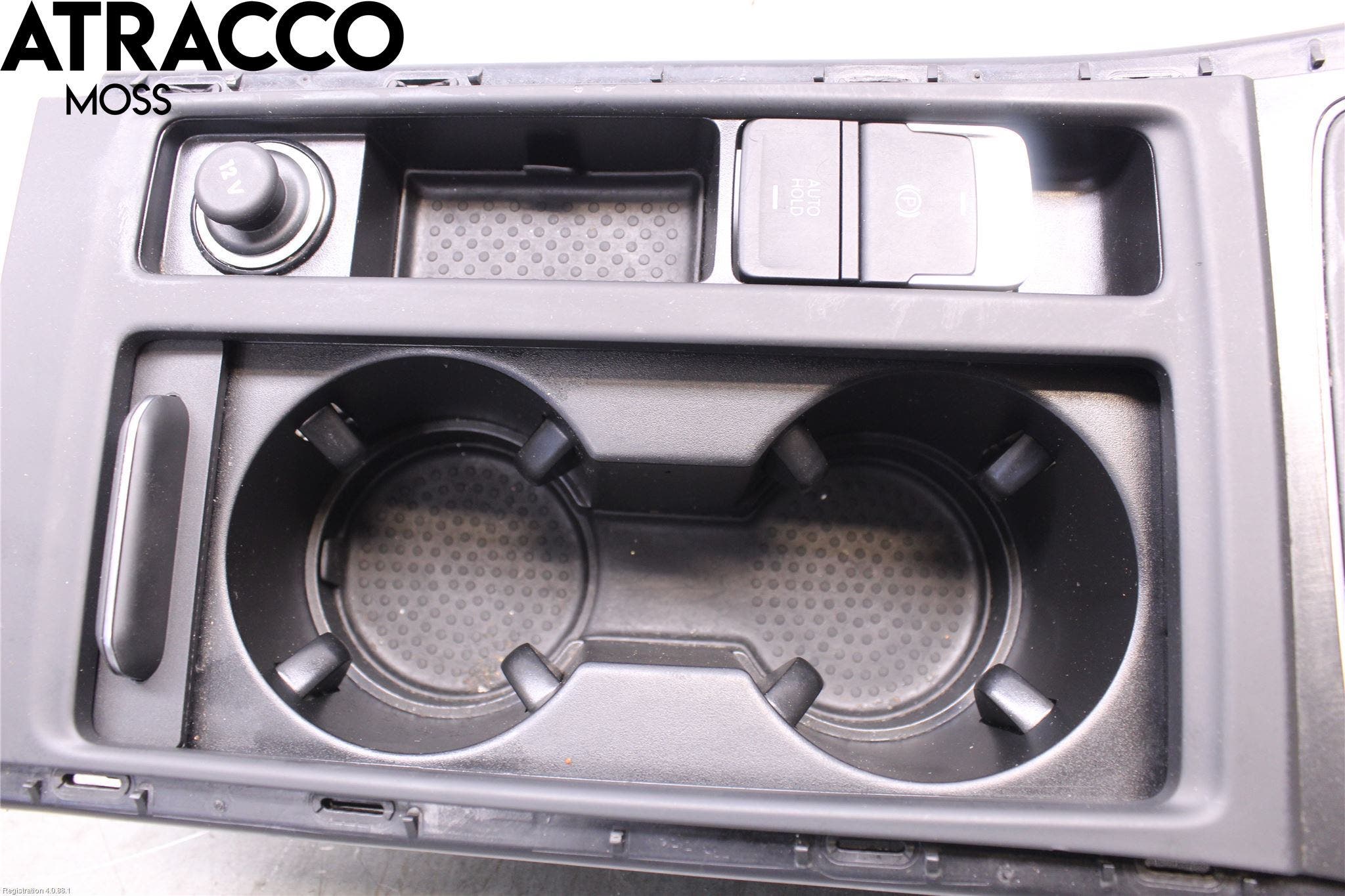 Volkswagen VW GOLF / E-GOLF VII 13-20 Innr Koppholder