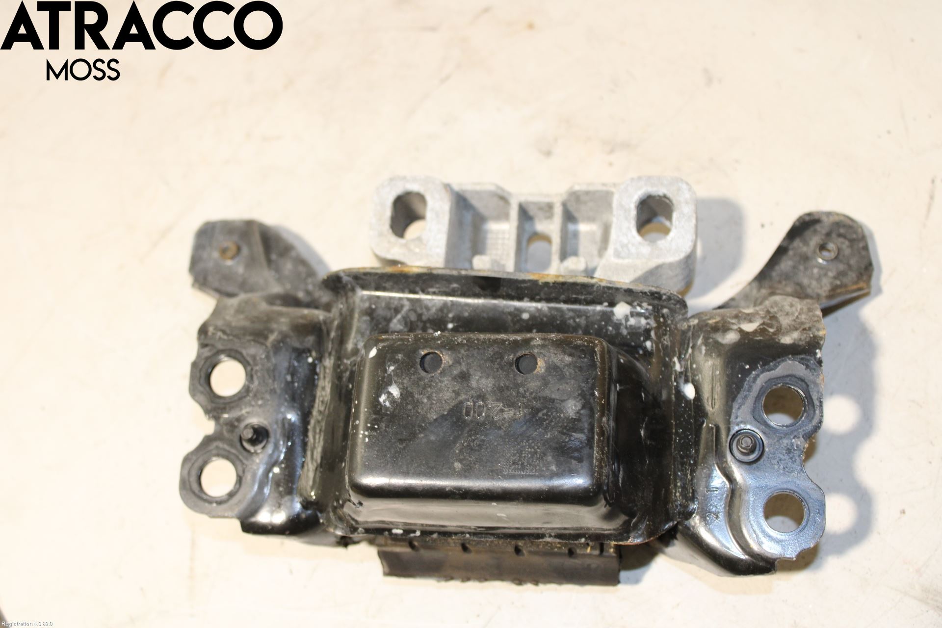 Volkswagen VW GOLF / E-GOLF VII 13-20 Motor Feste Stål-Alu