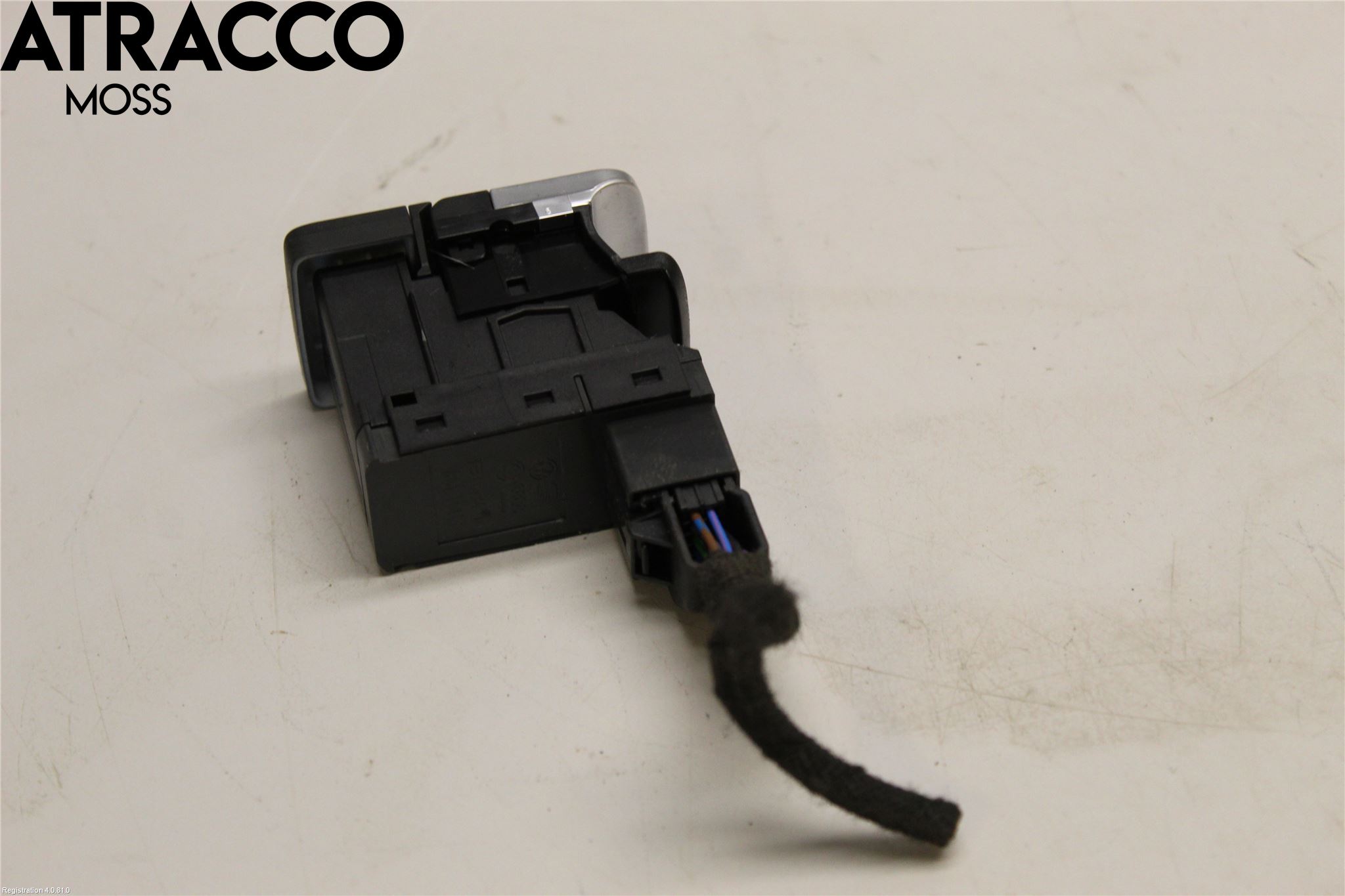 Volkswagen VW PASSAT 15-19 Bryter Parkeringsbrems