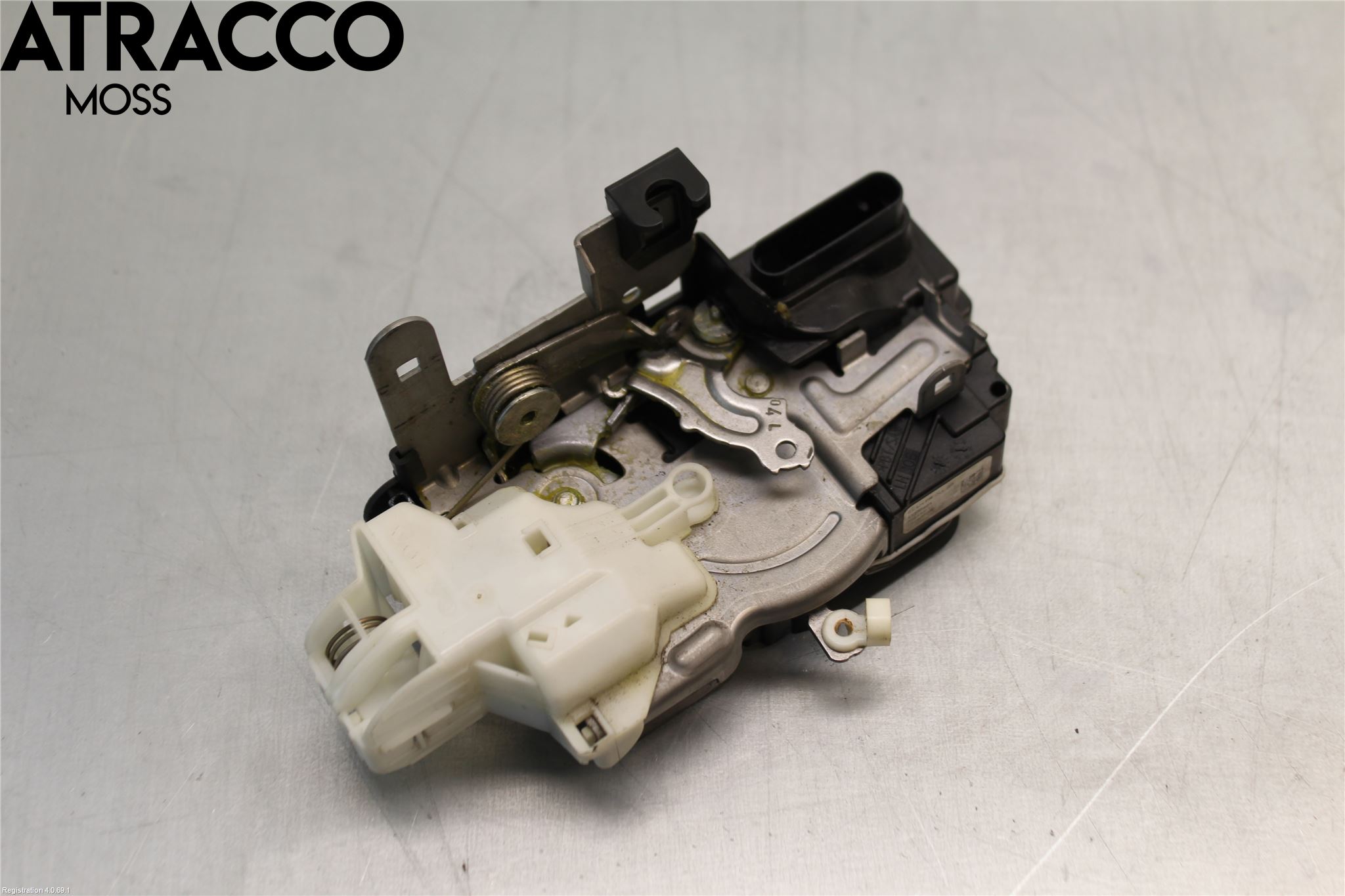 Volvo V40 12-19 Dørlås - Låsekasse