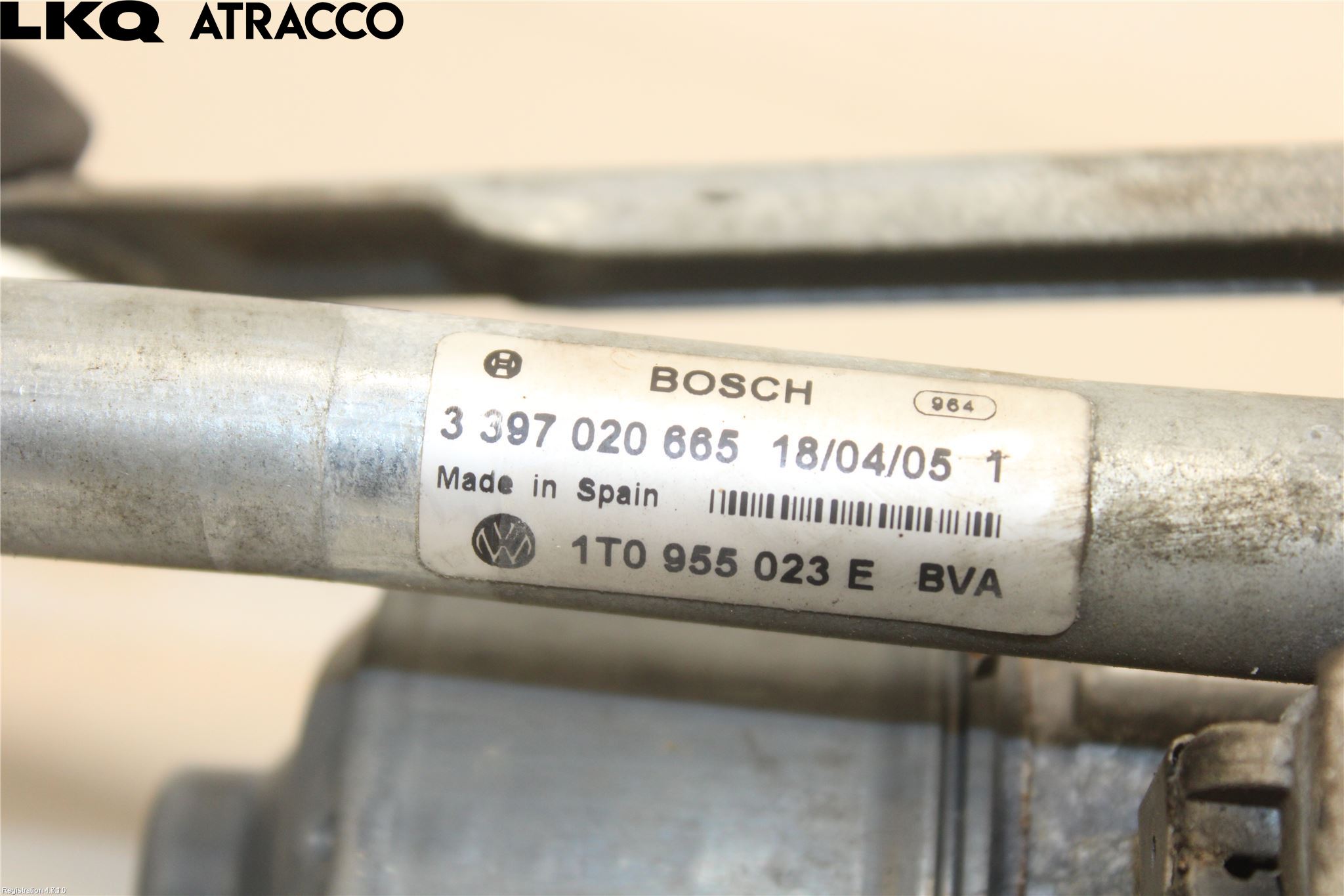 Volkswagen VW TOURAN 03-10 Viskermotor Frontrute