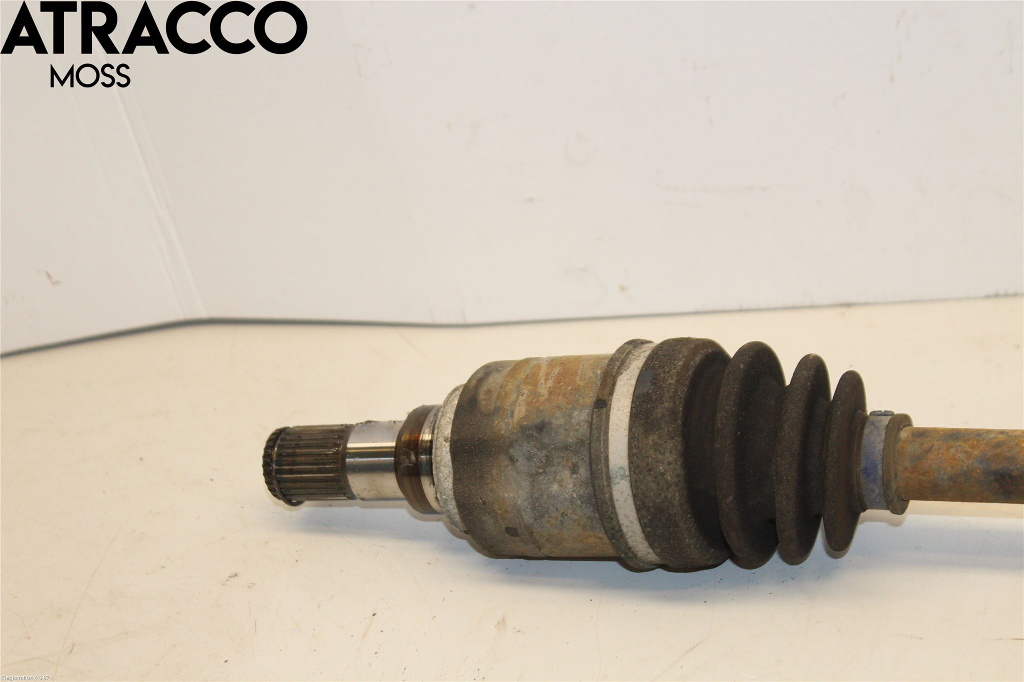 Suzuki SWIFT 11-16 Drivaksel Foran Kompl Venstre