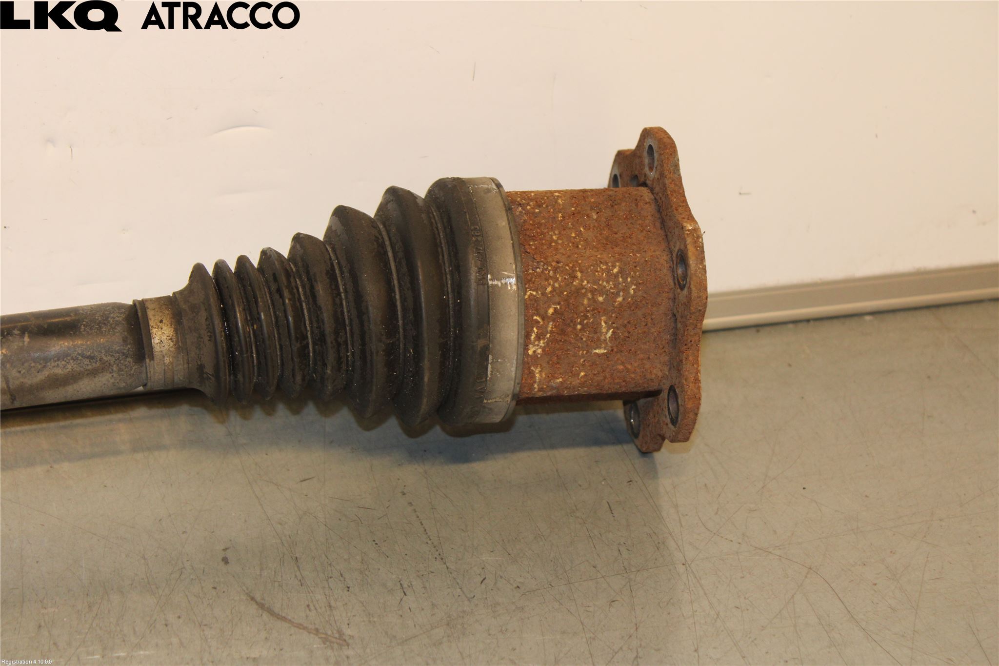 Audi Q5 09-16 Drivaksel Foran Kompl Høyre