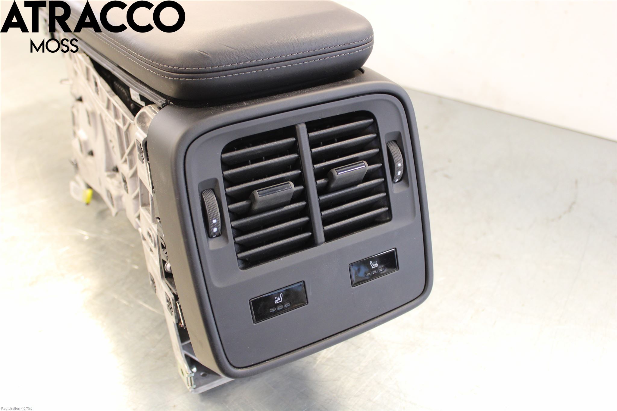 Porsche TAYCAN 20- Innr Konsoll-Lomme