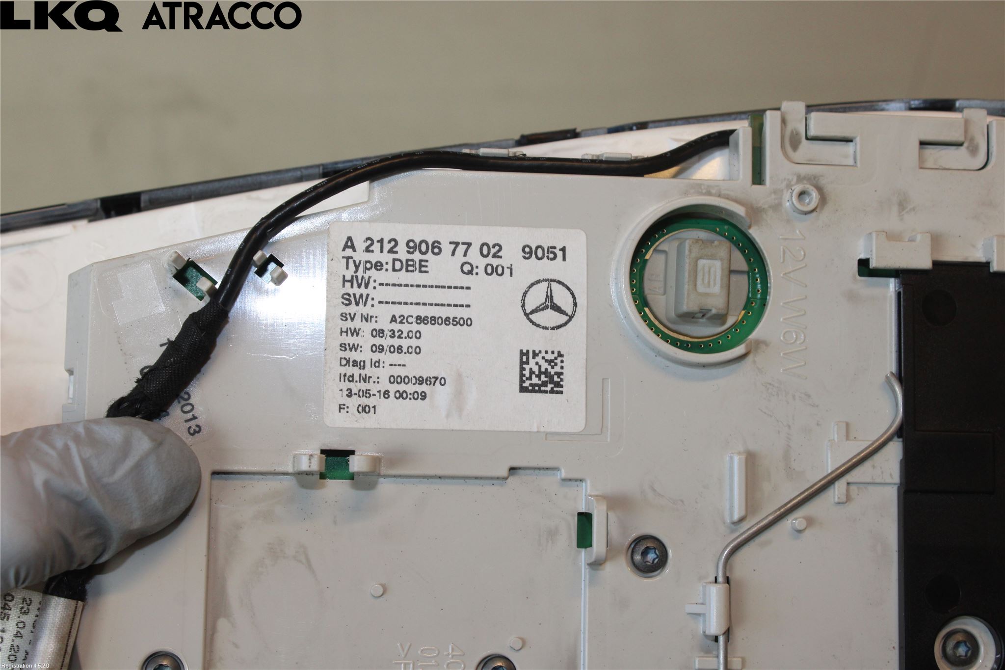 Mercedes-Benz MB E-KLASS (W212) 09-16 Innr Taklys