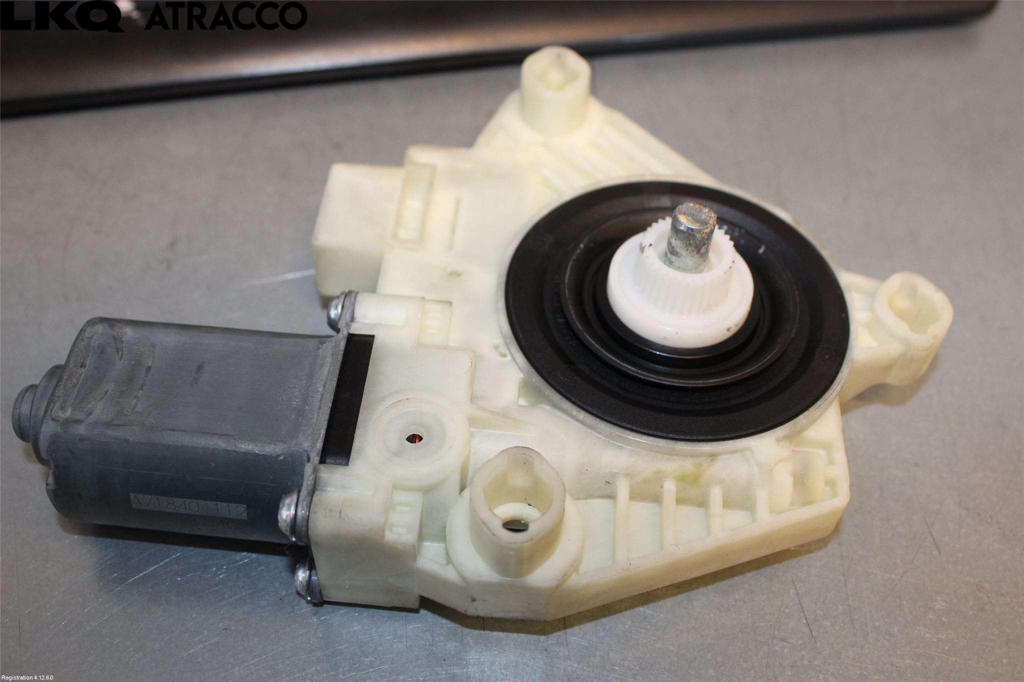 Mercedes-Benz MB C-KLASS (W205) 14-21 Vindusheismotor