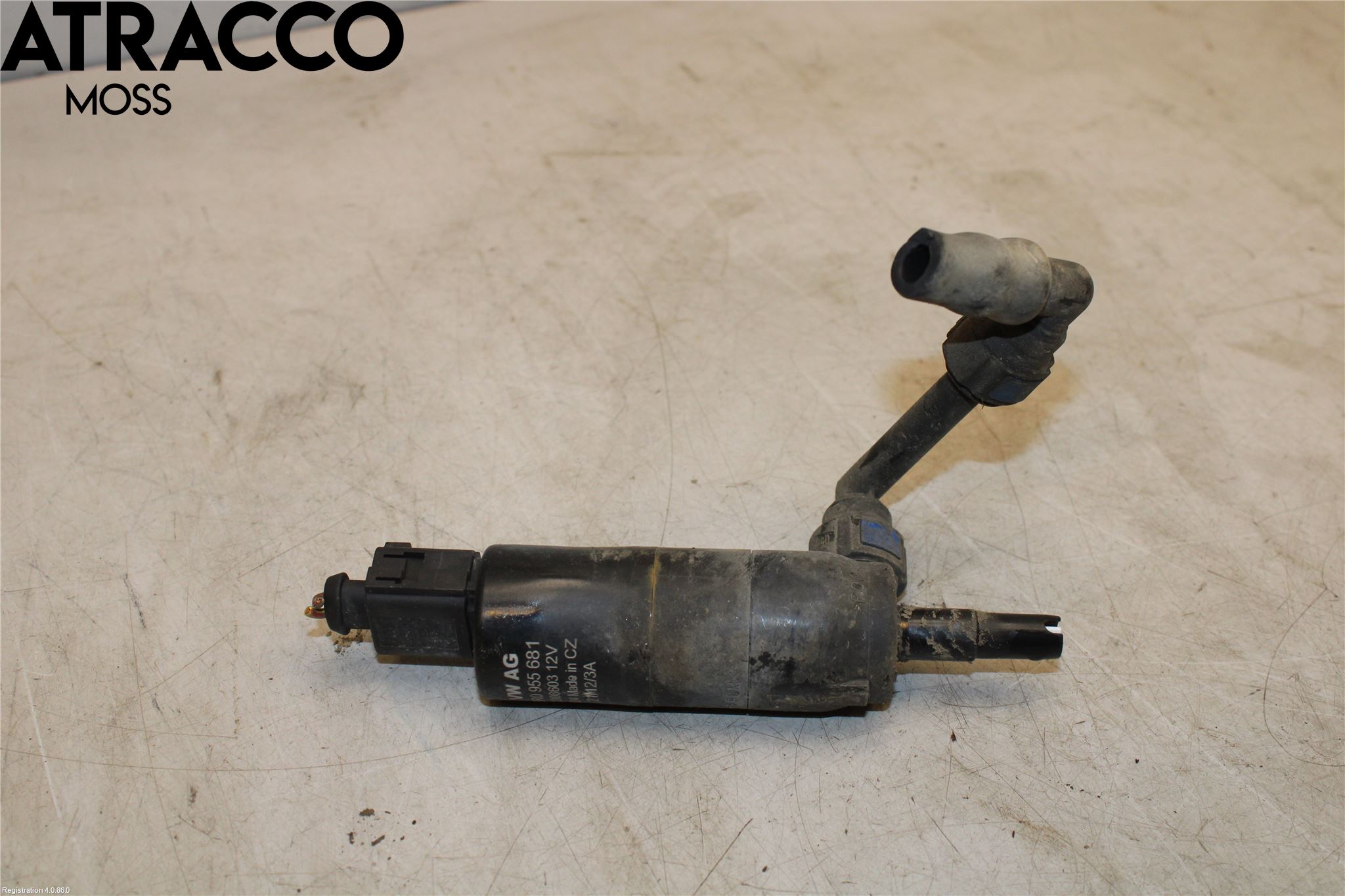 Volkswagen VW TOURAN 10-15 Spylerdyse Frontlykter