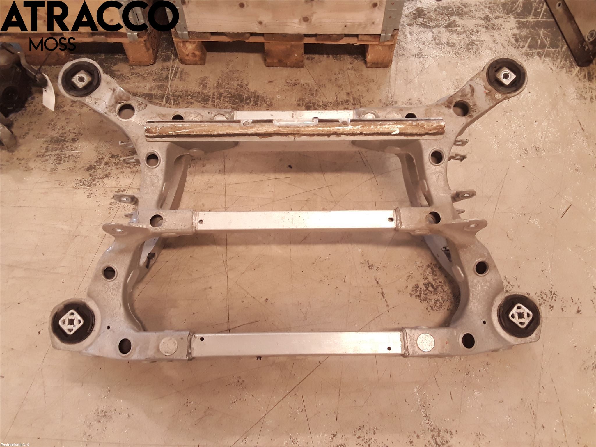 Tesla MODEL X 16- Bakaksel Feste Travers-Ramme