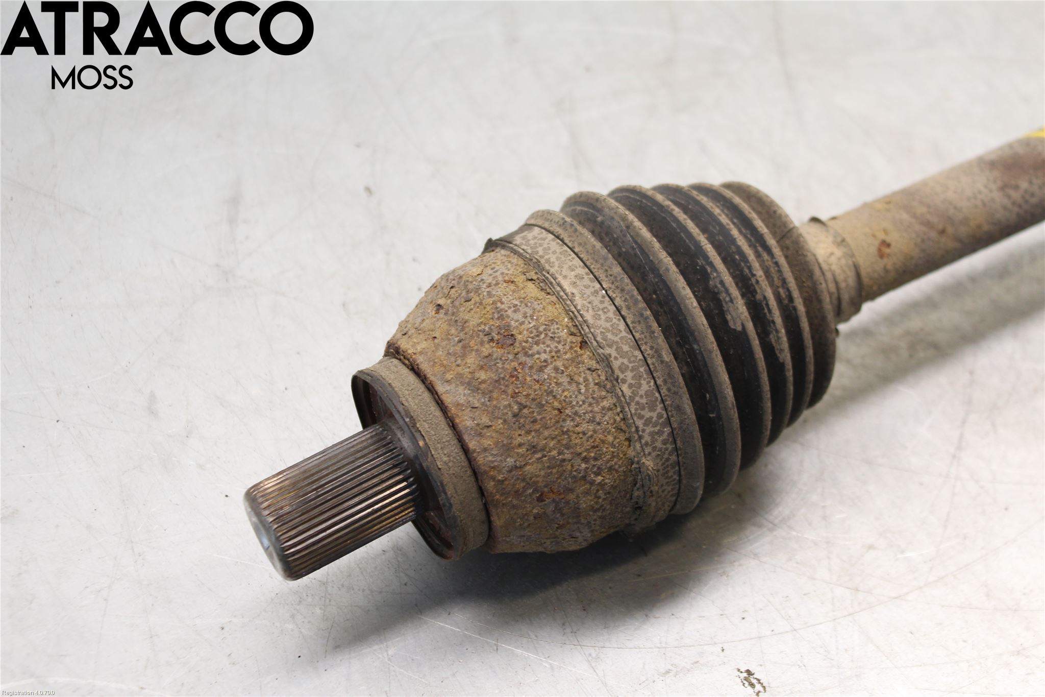 Volvo V70 08-13 Drivaksel Foran Kompl Venstre