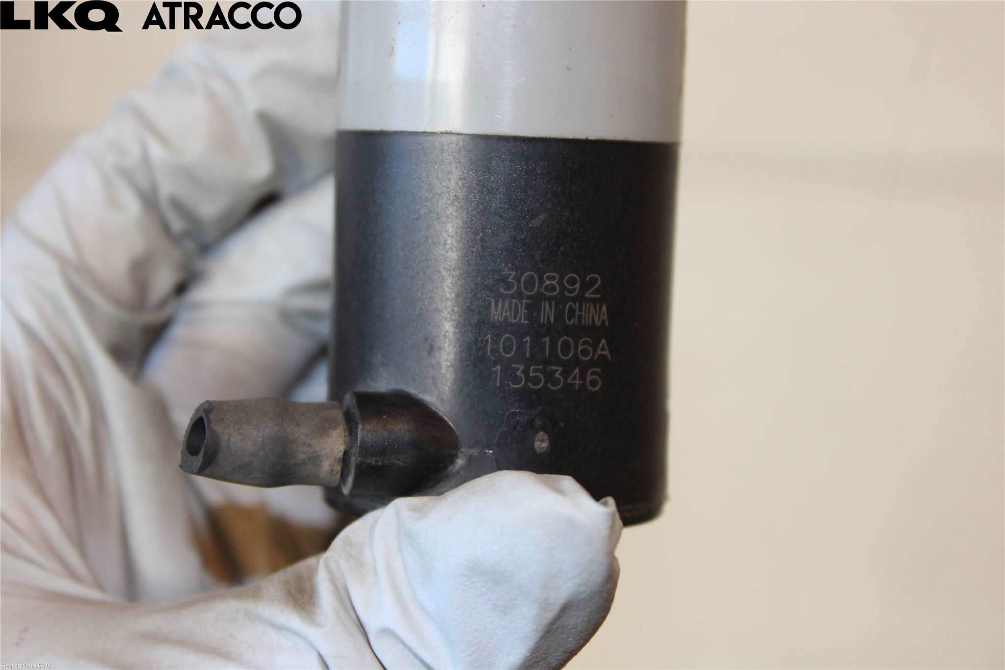 Toyota AVENSIS 09-15 Spylerpumpe Frontrute