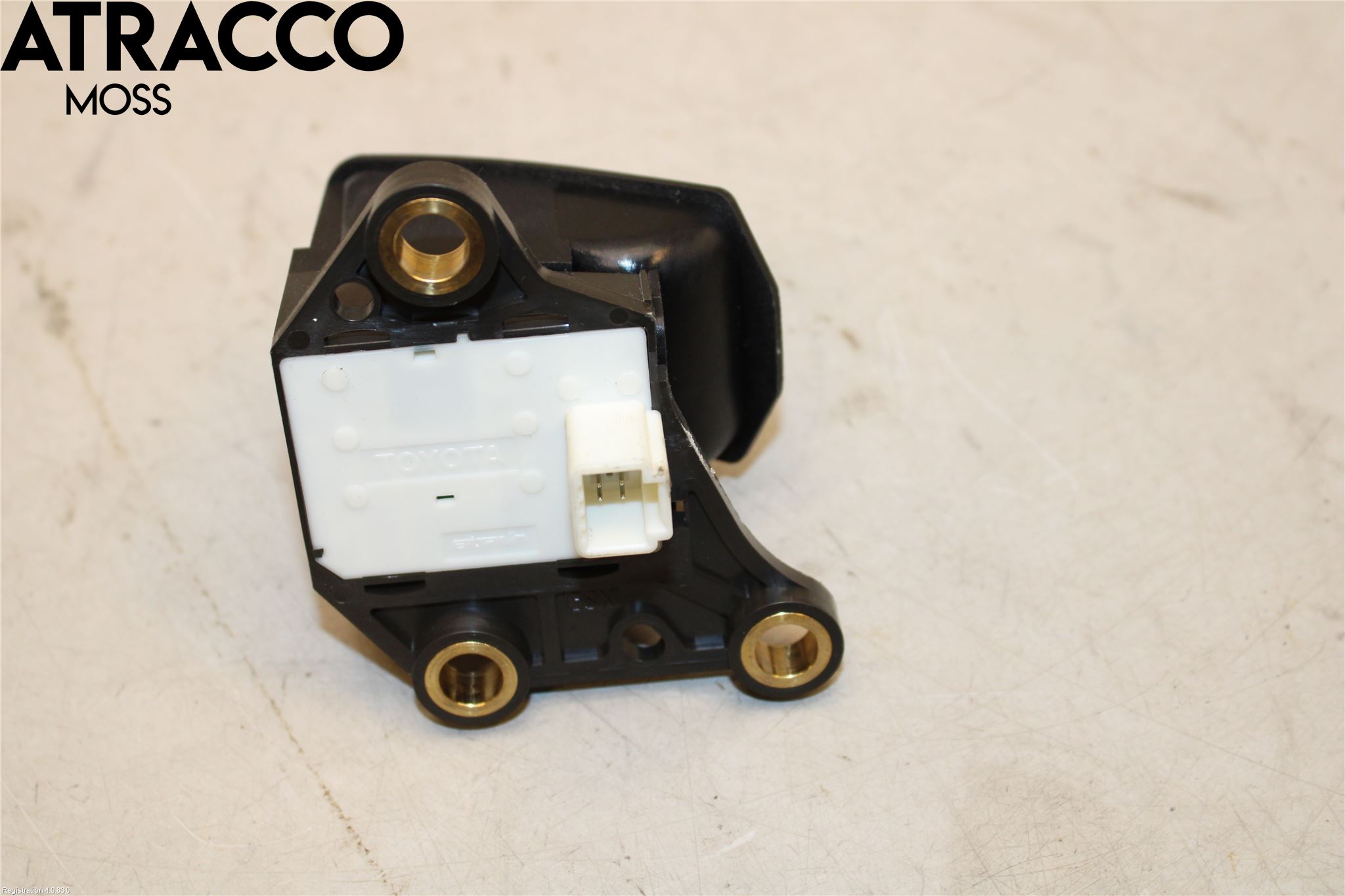 Toyota AVENSIS 09-15 Bryter Parkeringsbrems