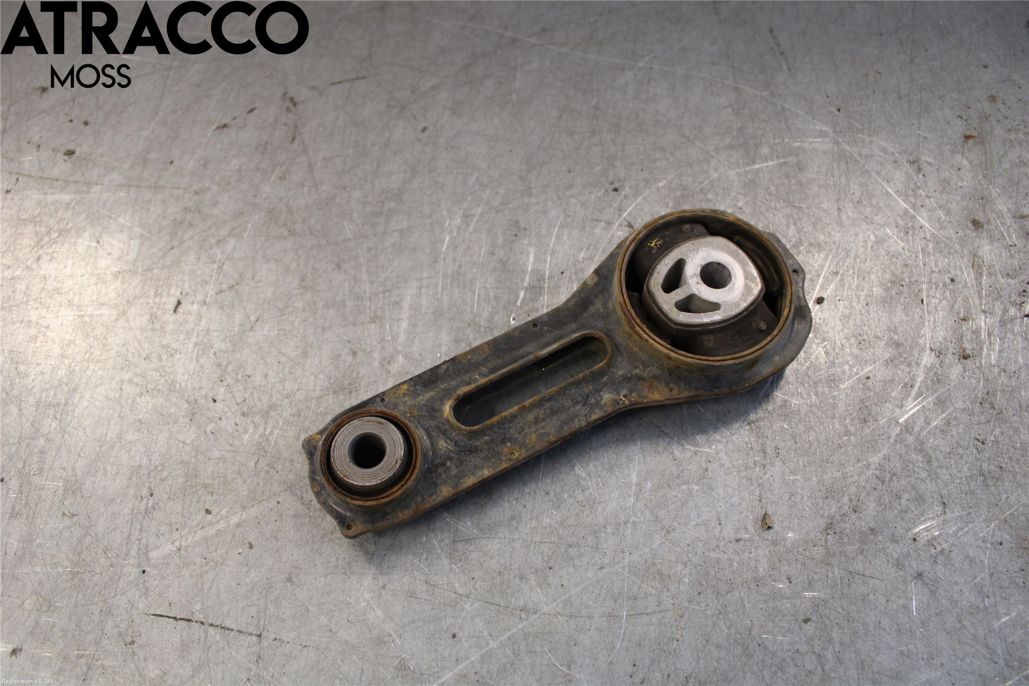 Mitsubishi OUTLANDER 13-21 Motor Feste Gummi