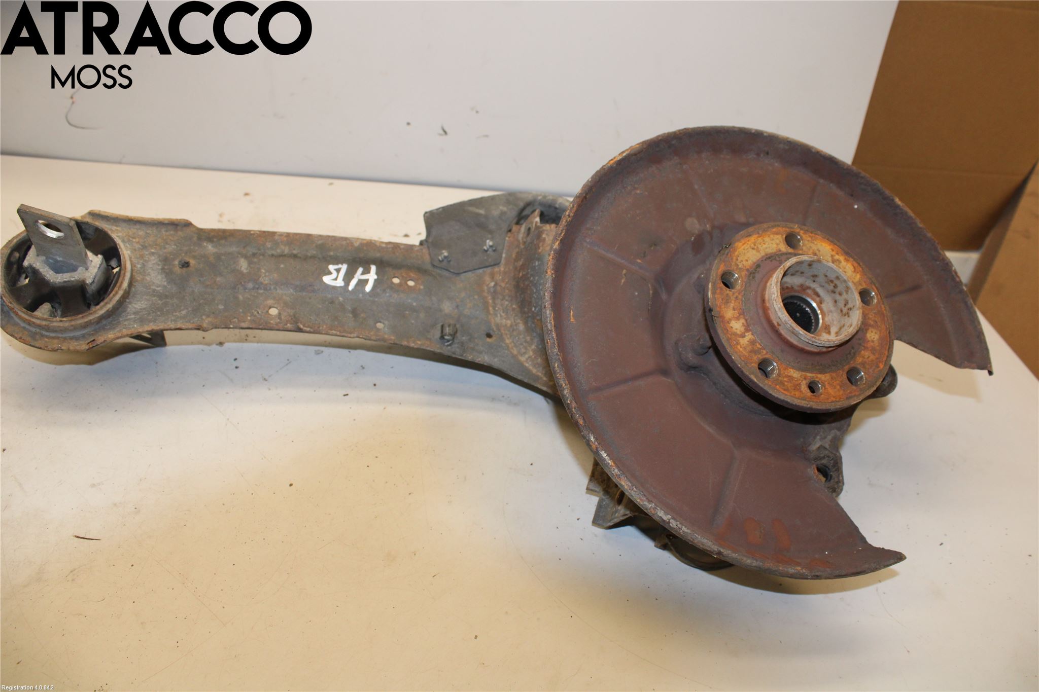 Volvo XC70 08-13 Spindel Hb