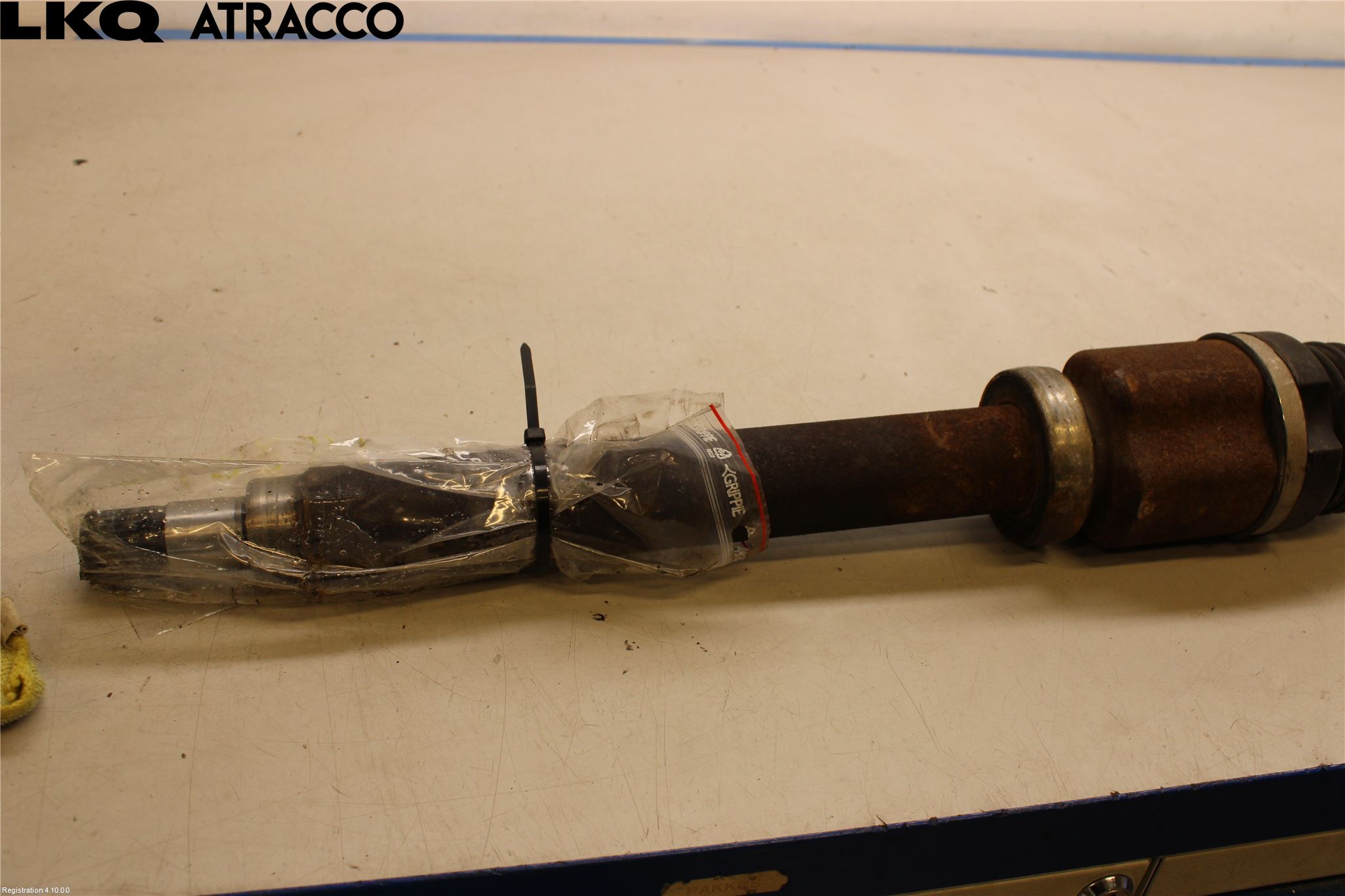 Ford FOCUS 15-18 Drivaksel Foran Kompl Høyre