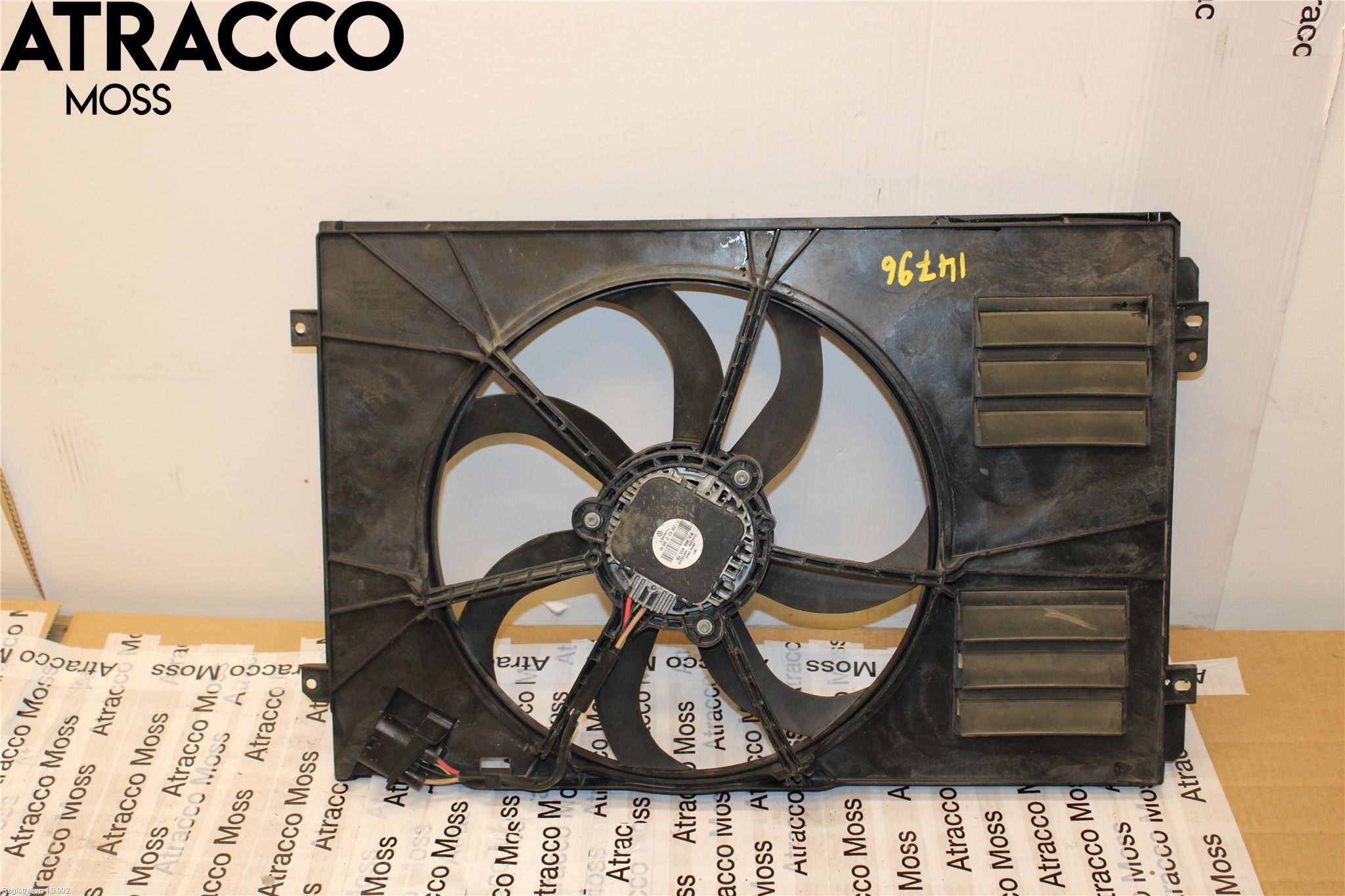 Volkswagen VW GOLF VI 09-13 Kjølevifte Elektrisk