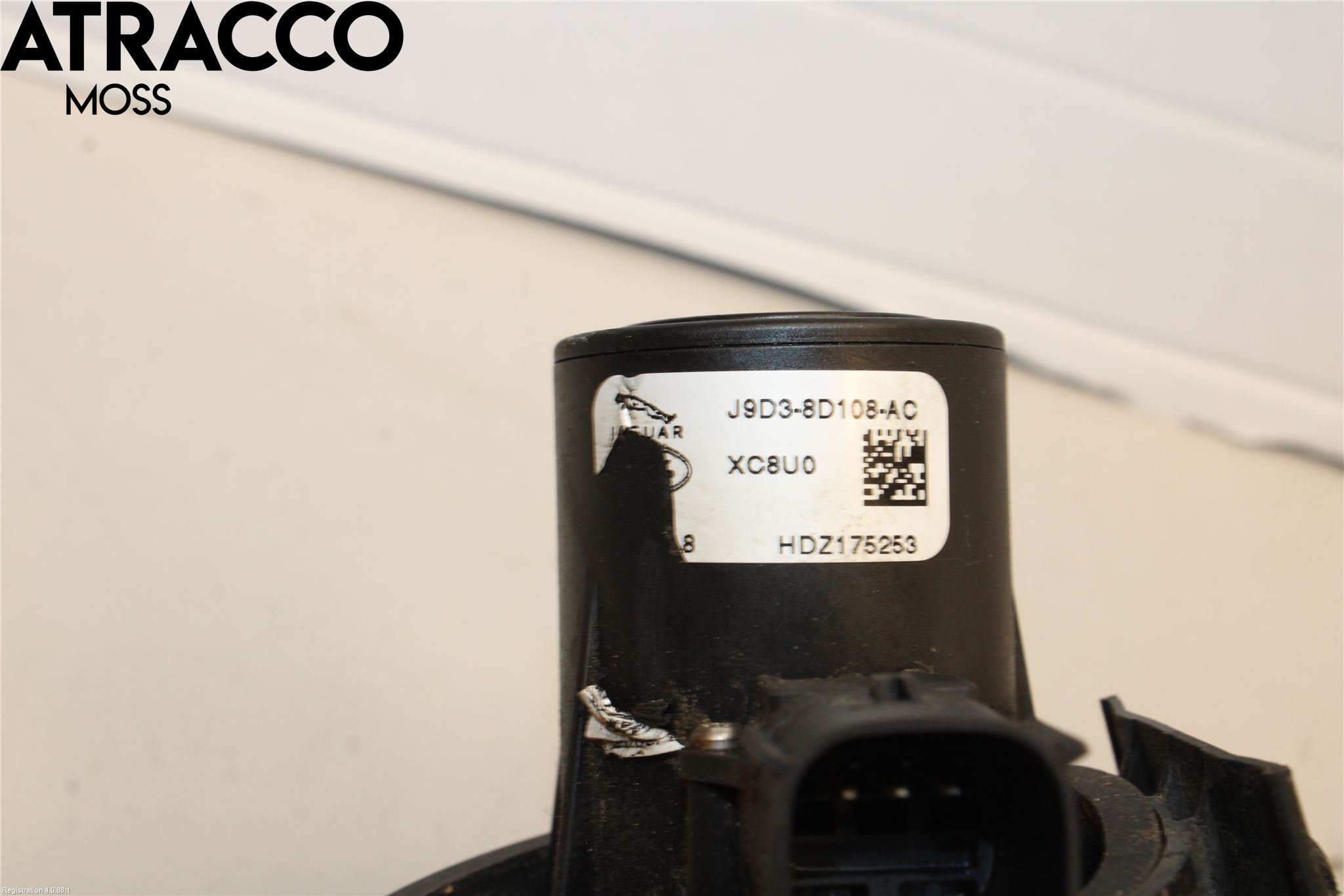 Jaguar I-PACE 18- Termostat