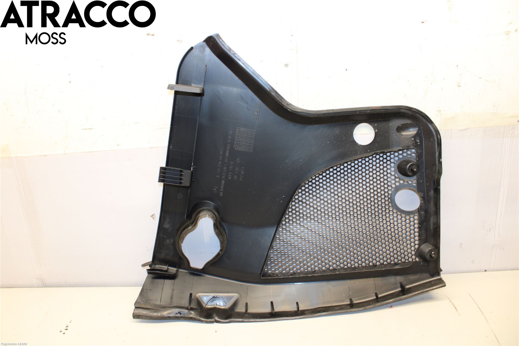 Mercedes-Benz MB E-KLASS (W213) 16-23 Visker Deksel-Grill-Under Frr