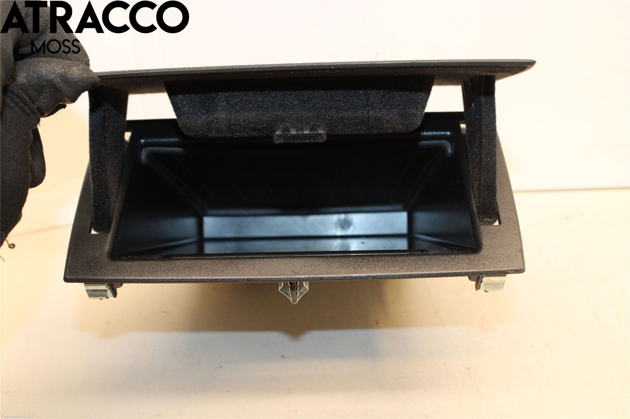 BMW 1 F20/F21 11-19 Innr Oppbevaringsrom