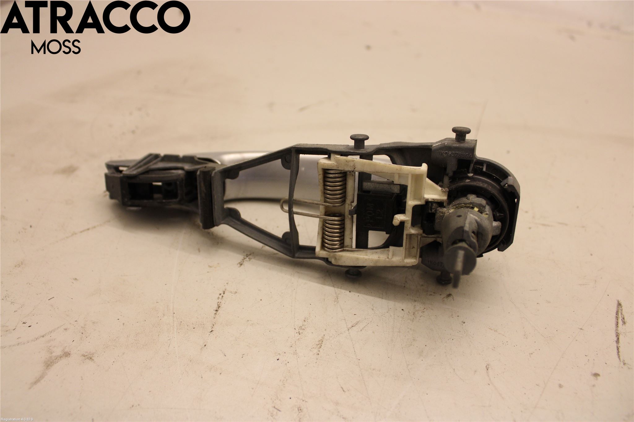 Volkswagen VW GOLF PLUS/CROSS GOLF 04-14 Dørhandtak Ytre Venstre